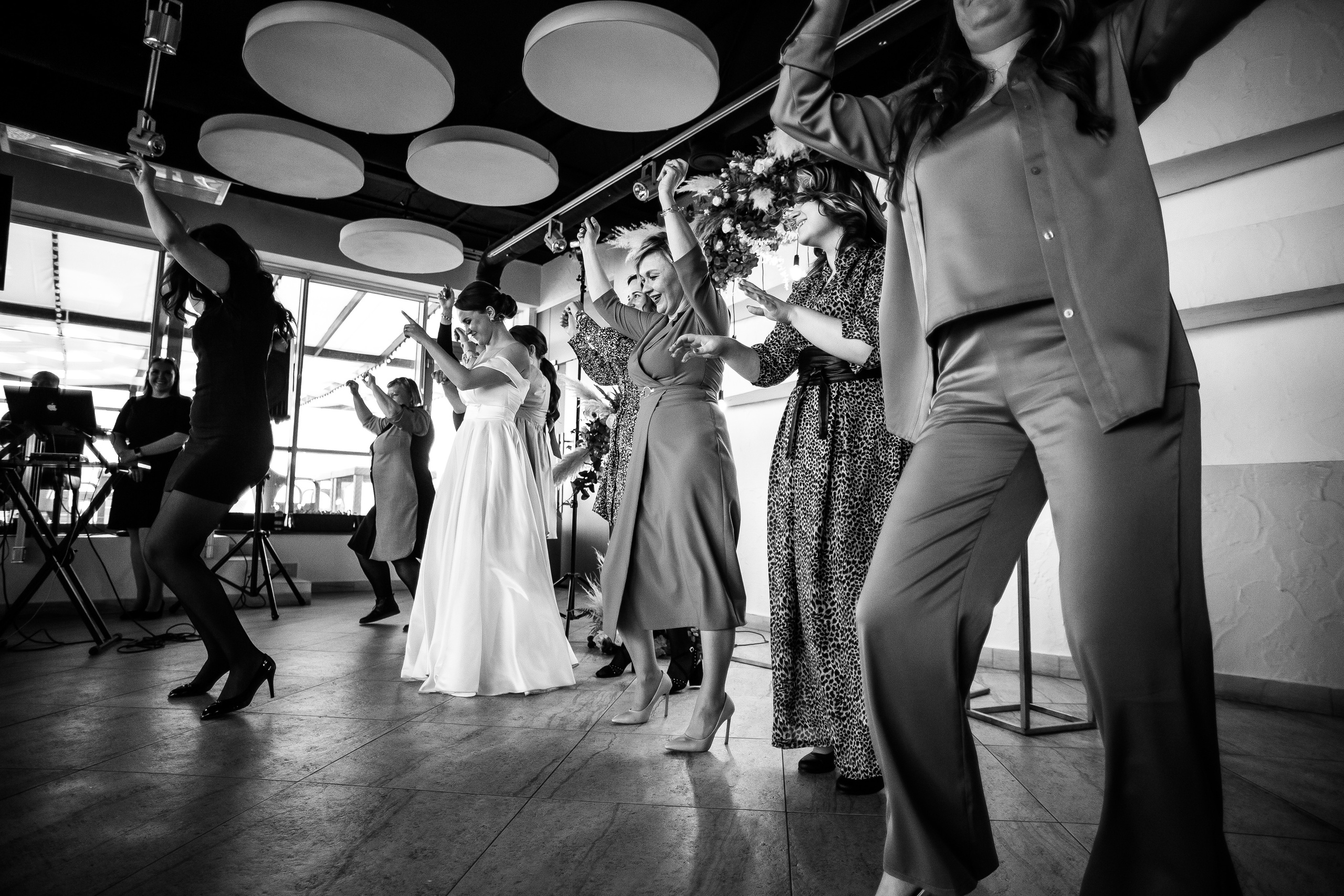 Дарья и Михаил — банкет в ресторане O2. Свадебный фотограф в Оренбурге Илья Володьков