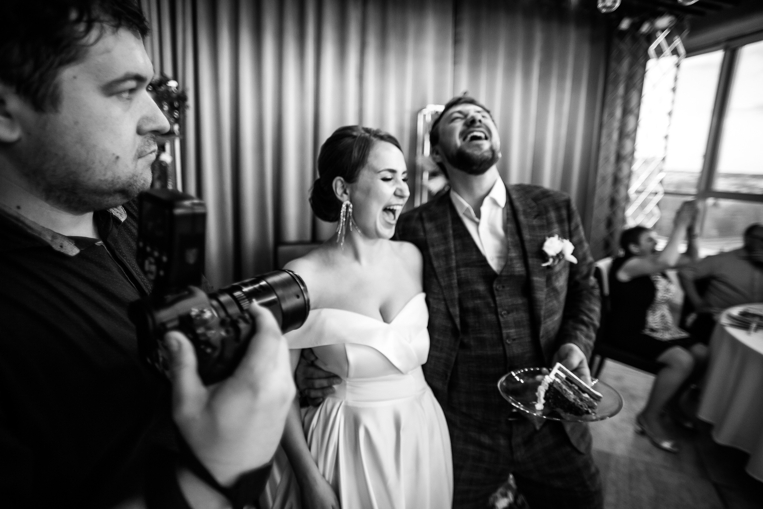 Дарья и Михаил — банкет в ресторане O2. Свадебный фотограф в Оренбурге Илья Володьков