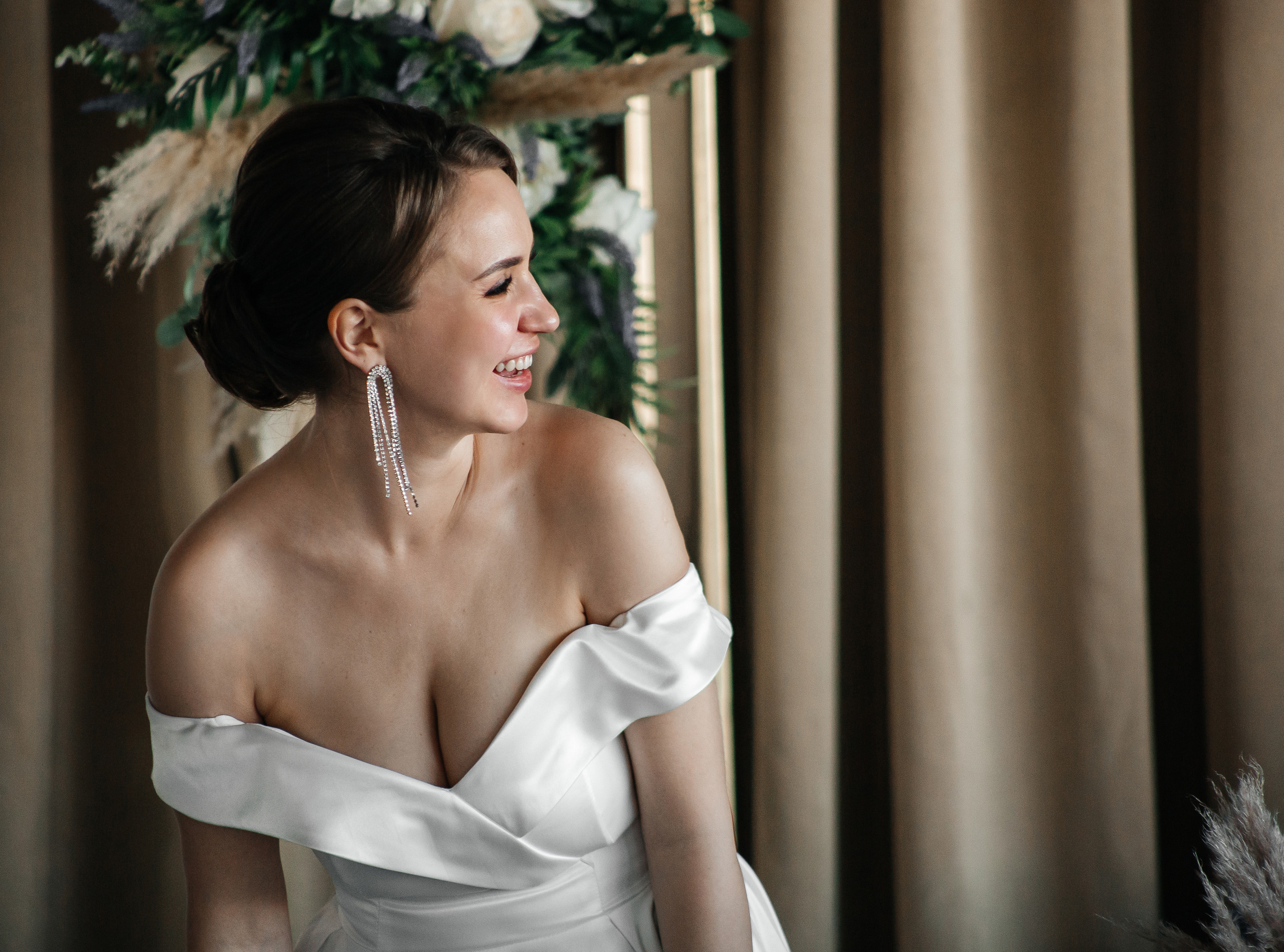 Дарья и Михаил — банкет в ресторане O2. Свадебный фотограф в Оренбурге Илья Володьков