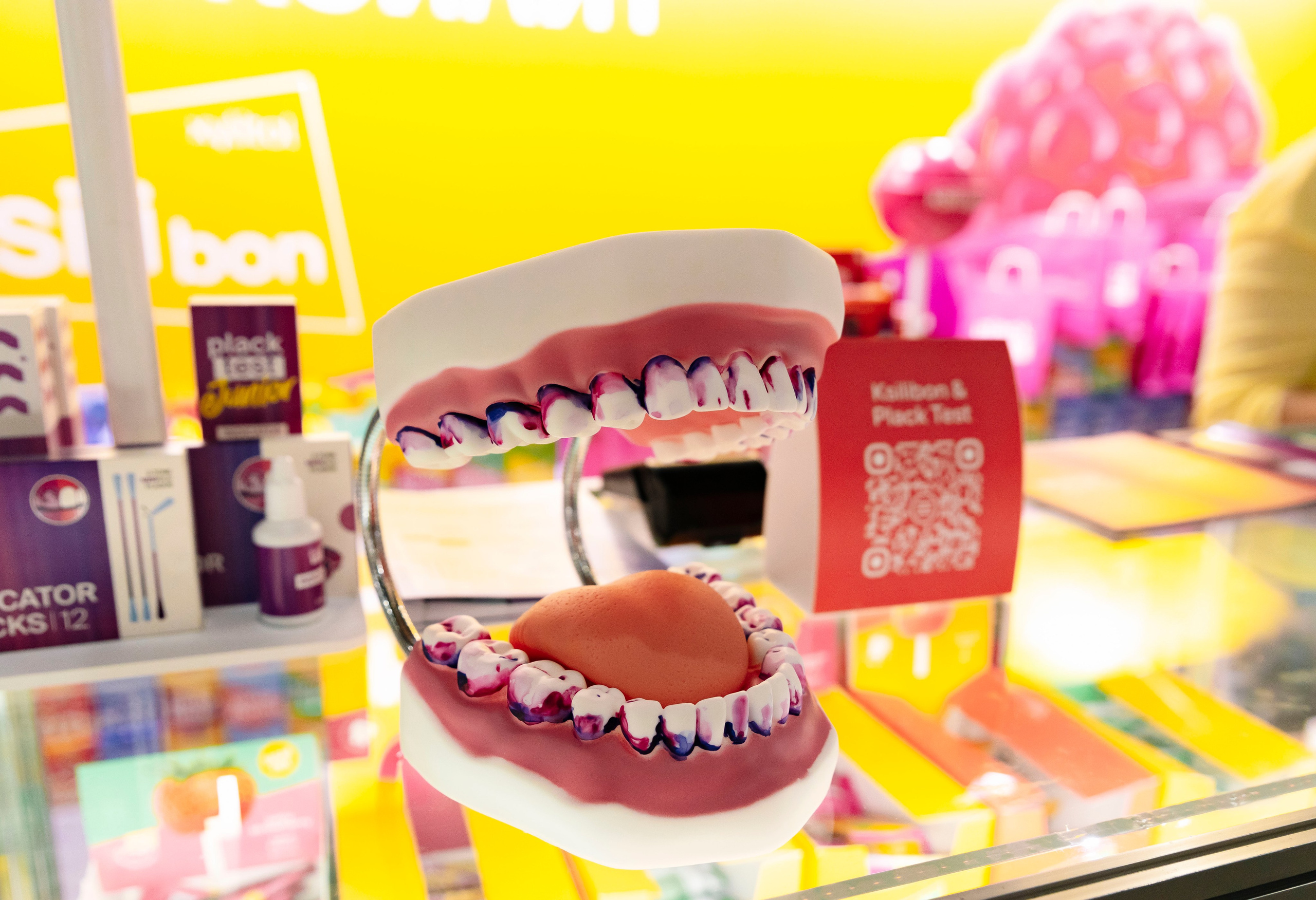 Стоматологическая выставка Dental Salon 2026. Профессиональный фотограф в Москве | Заказать фотосессию и съемку