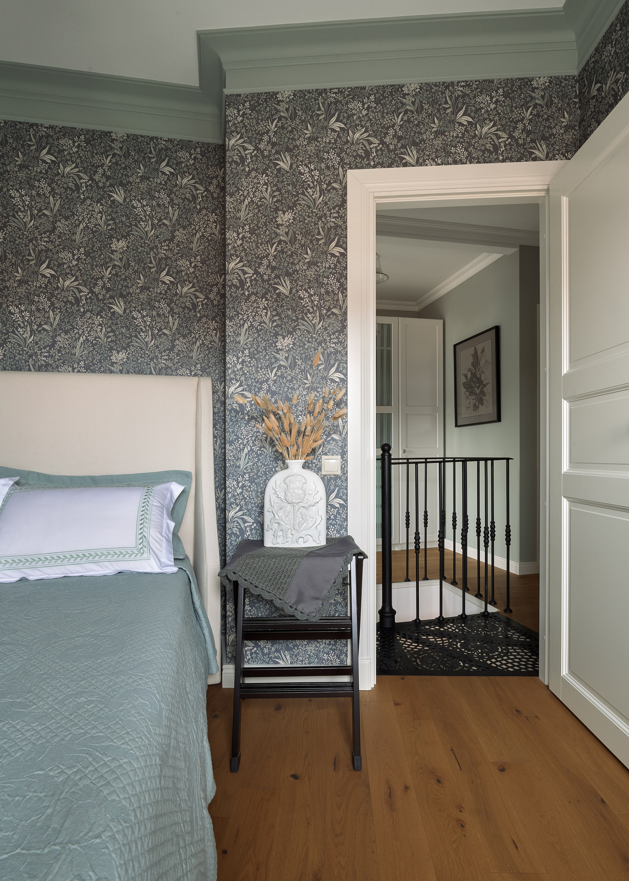 Таун-хаус с ажурной винтовой лестницей. Фотограф Наталья Вершинина