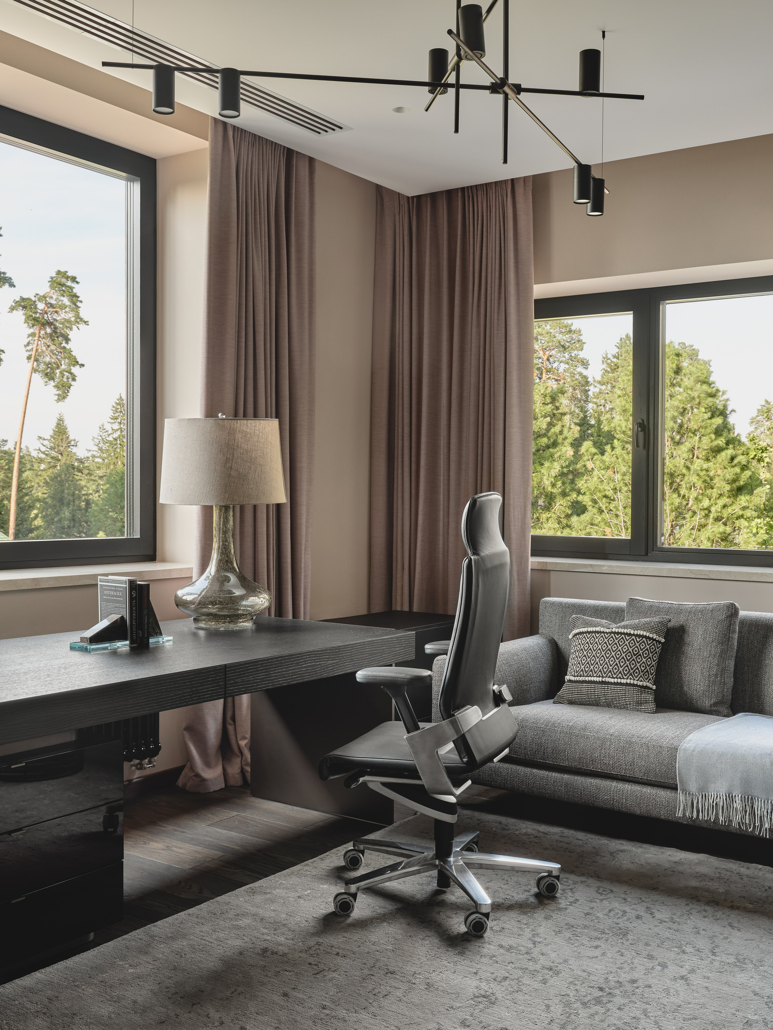 Загородный дом с бассейном. Фотограф Наталья Вершинина