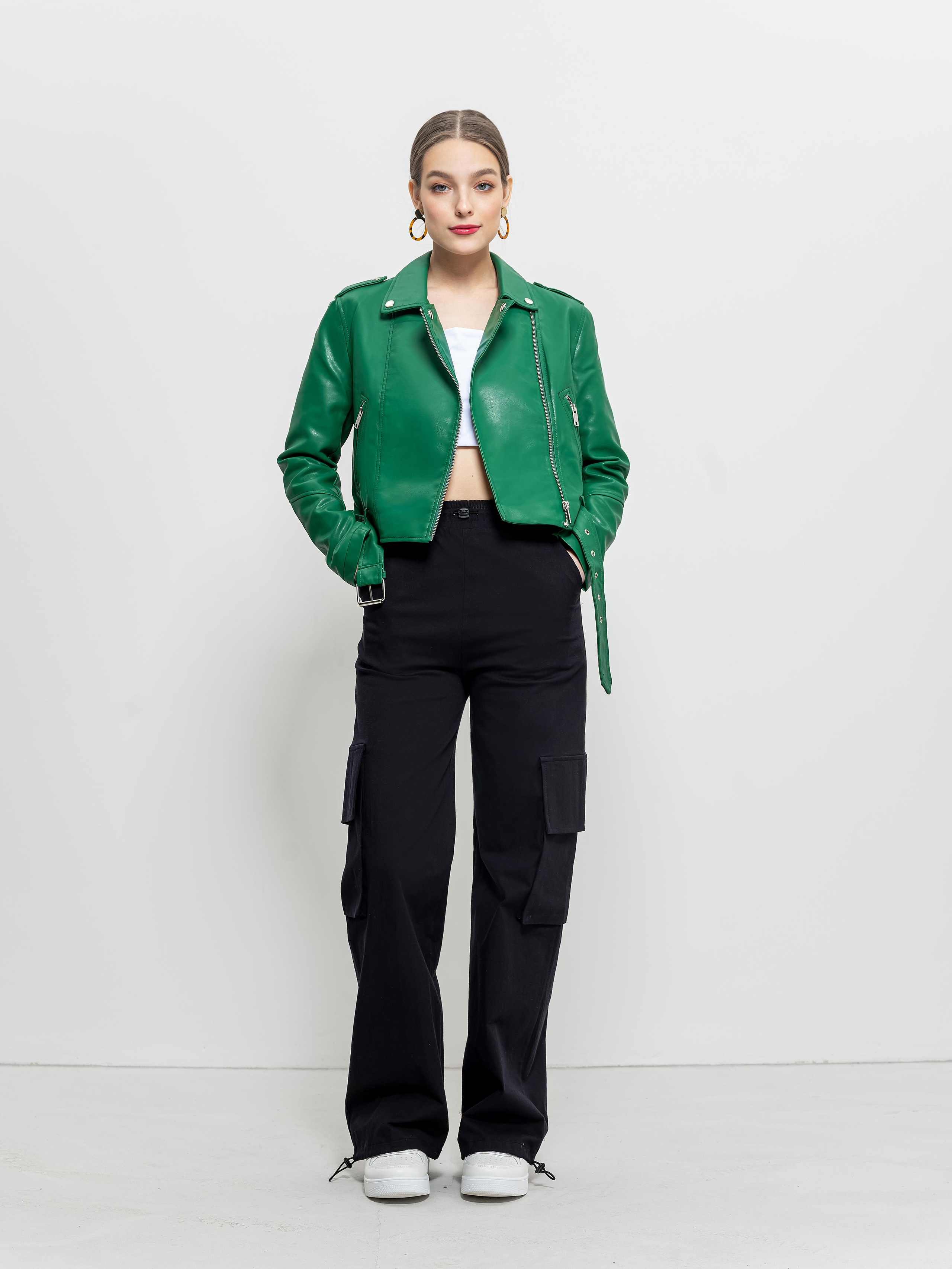 Женская одежда. Студия рекламной и предметной съемки товаров WELKO Studio