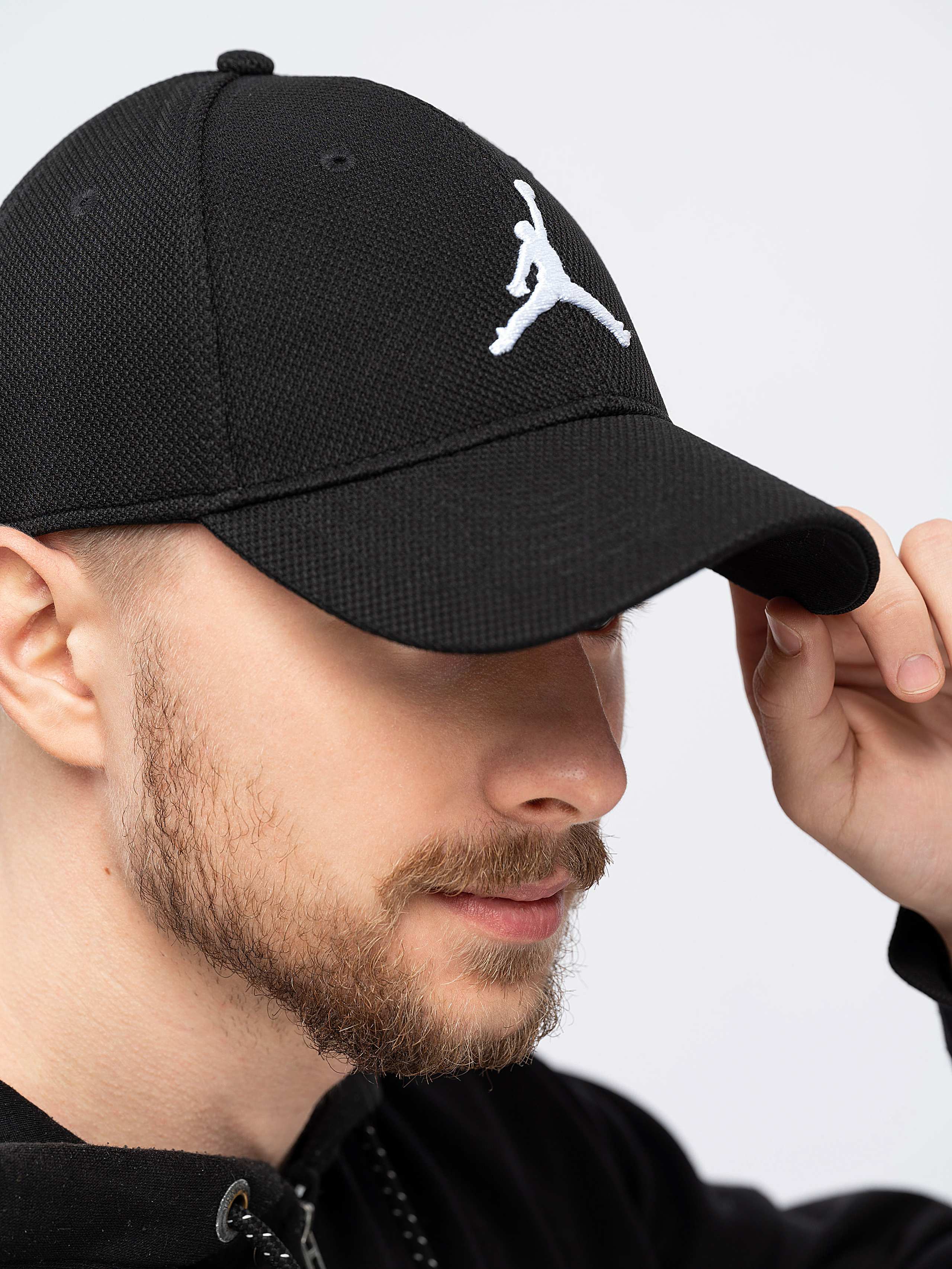 Головные уборы. Студия рекламной и предметной съемки товаров WELKO Studio