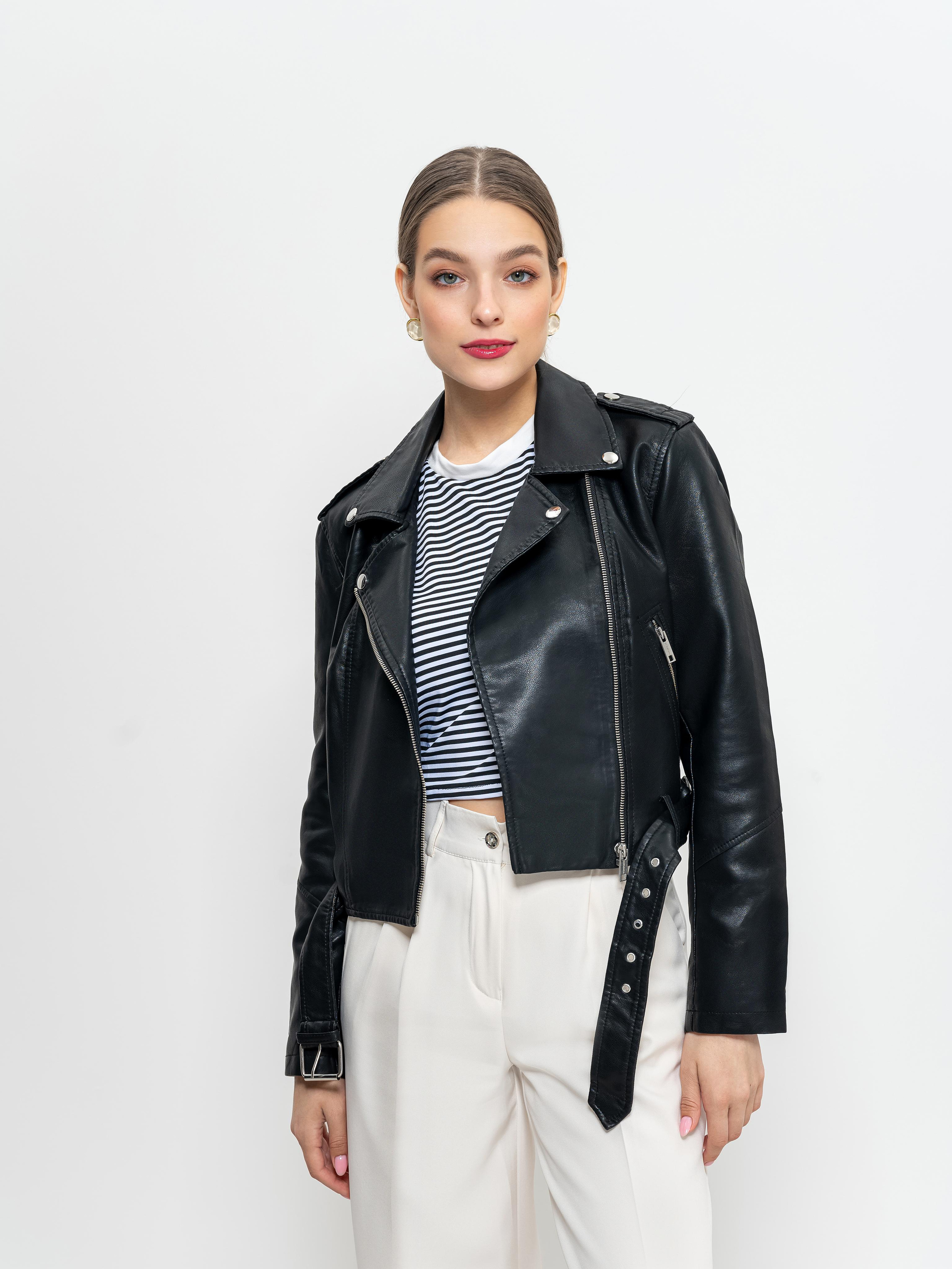 Женская одежда. Студия рекламной и предметной съемки товаров WELKO Studio