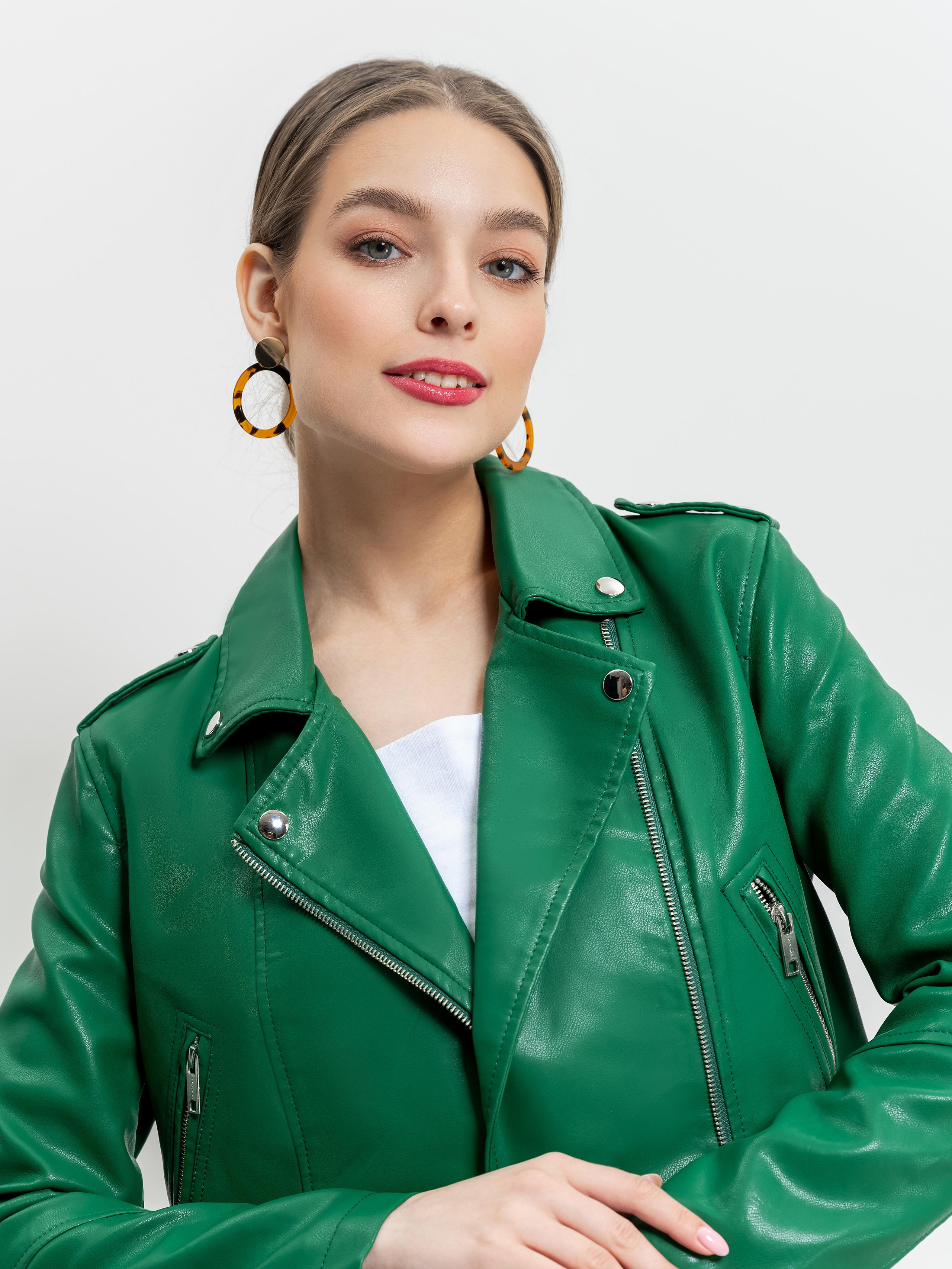 Женская одежда. Студия рекламной и предметной съемки товаров WELKO Studio