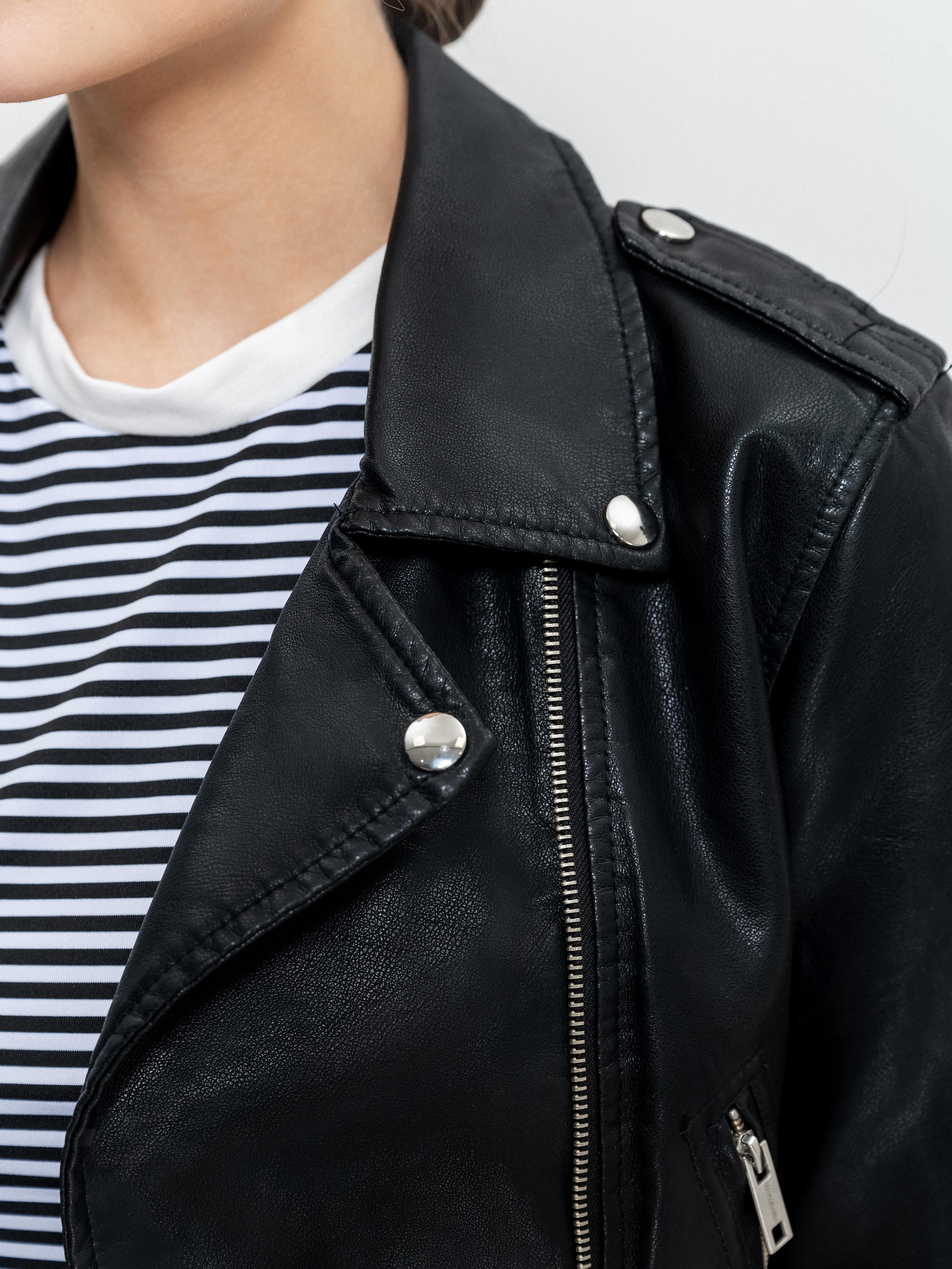 Женская одежда. Студия рекламной и предметной съемки товаров WELKO Studio