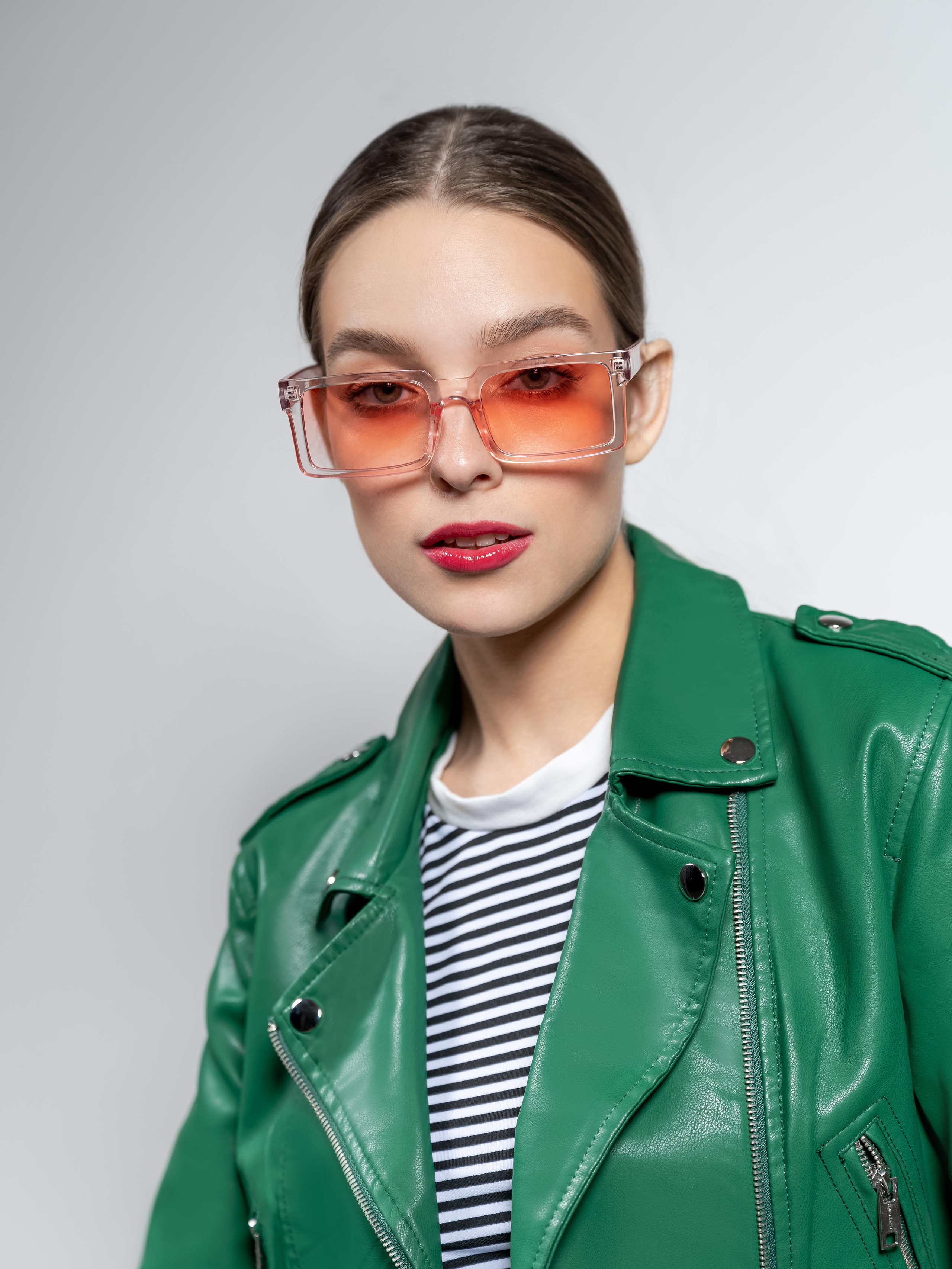 Женская одежда. Студия рекламной и предметной съемки товаров WELKO Studio