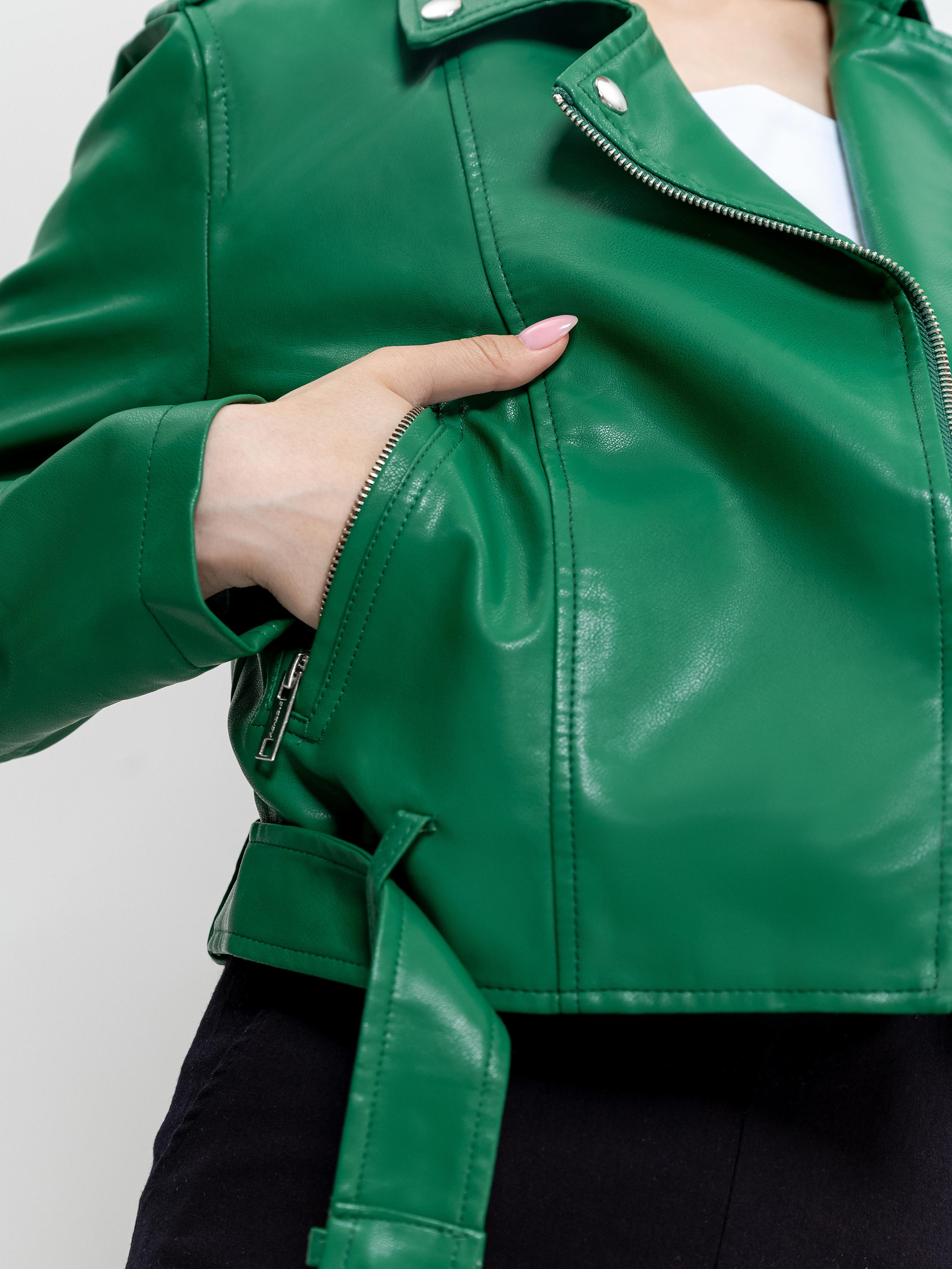 Женская одежда. Студия рекламной и предметной съемки товаров WELKO Studio