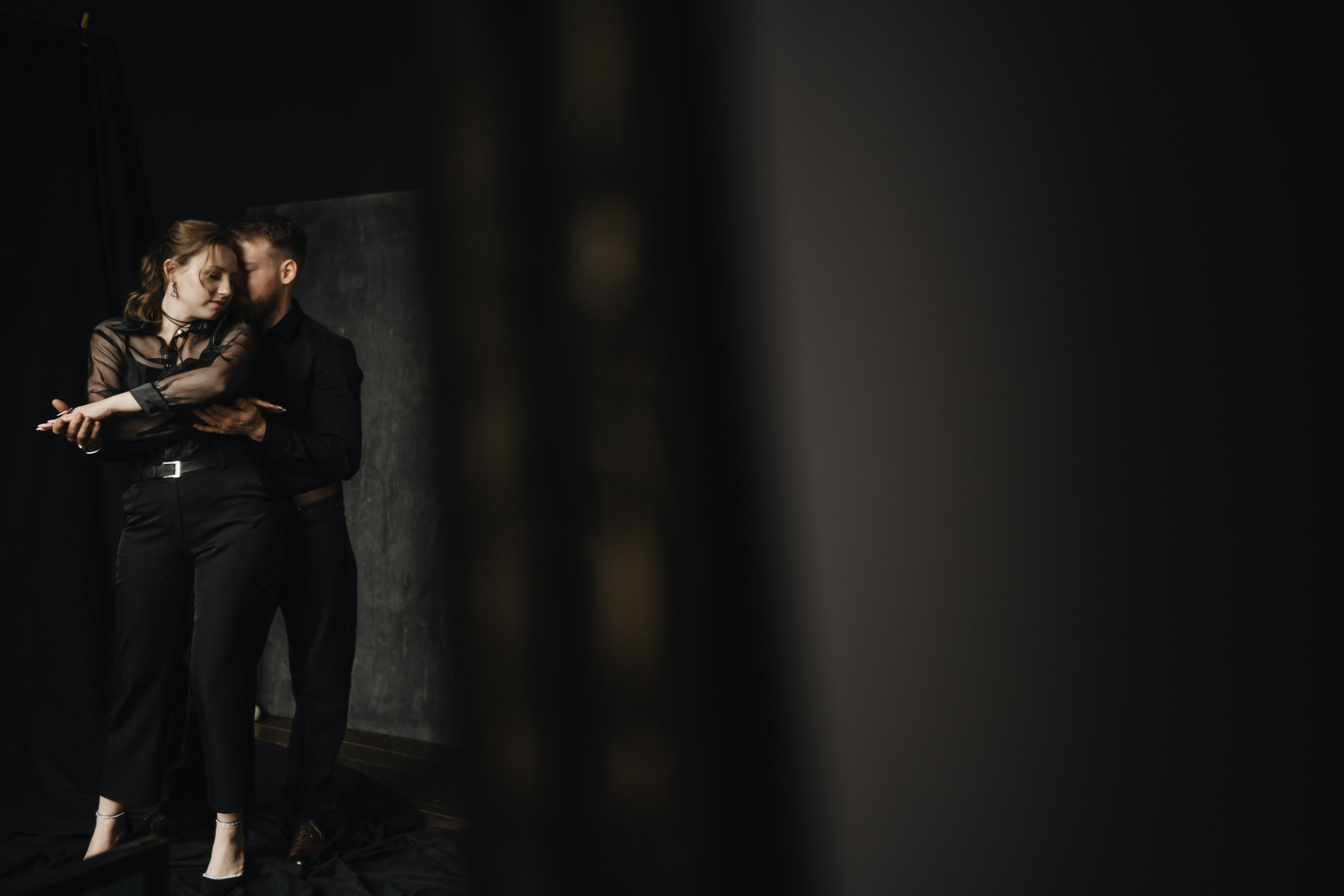 Love Story фотосессия в студии. Свадебный и семейный фотограф и видеограф, Крым, Москва, Санкт -Петербург