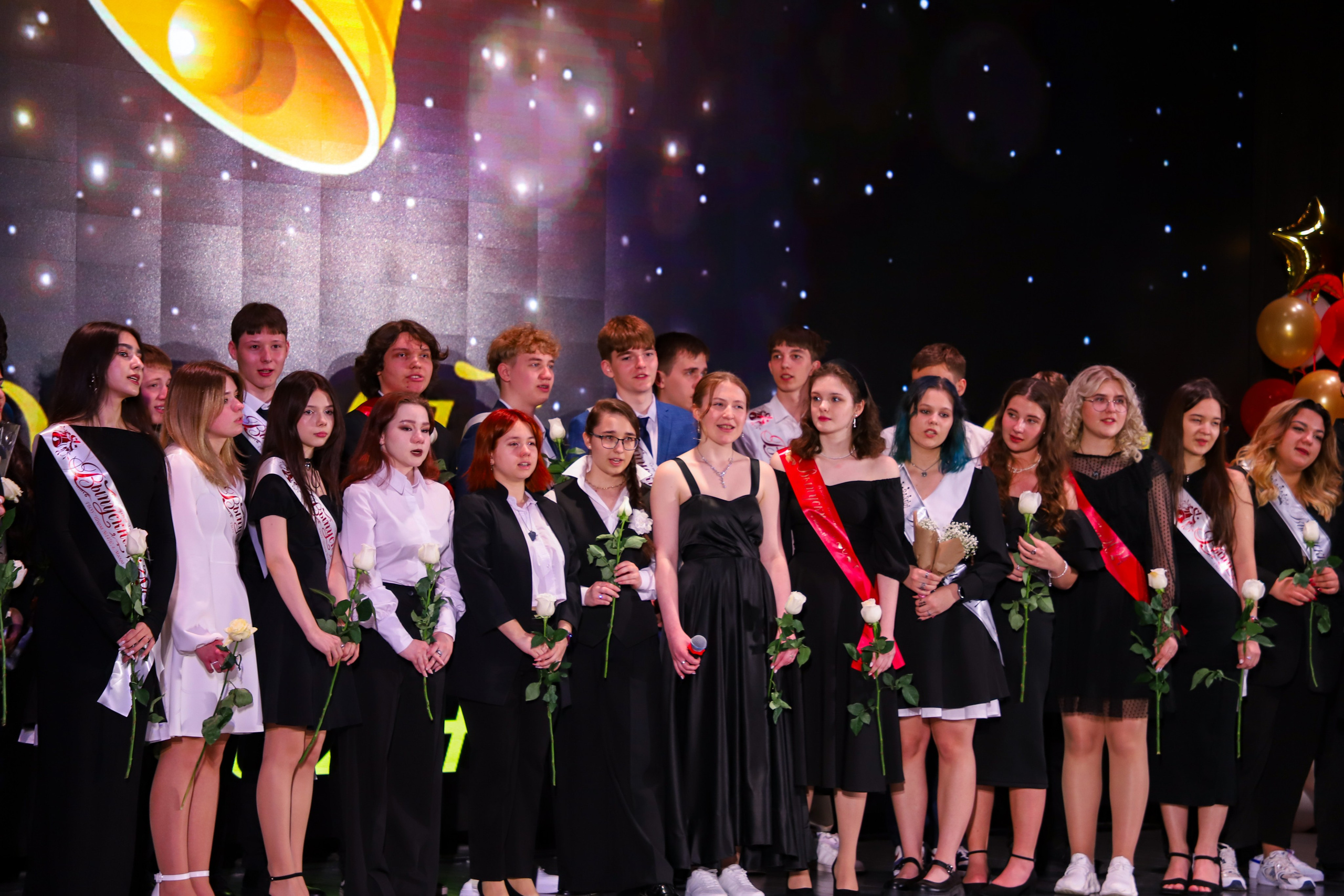 Последние звонки в школе. K-pop (и не только) фотограф в Москве Светлана Полякова