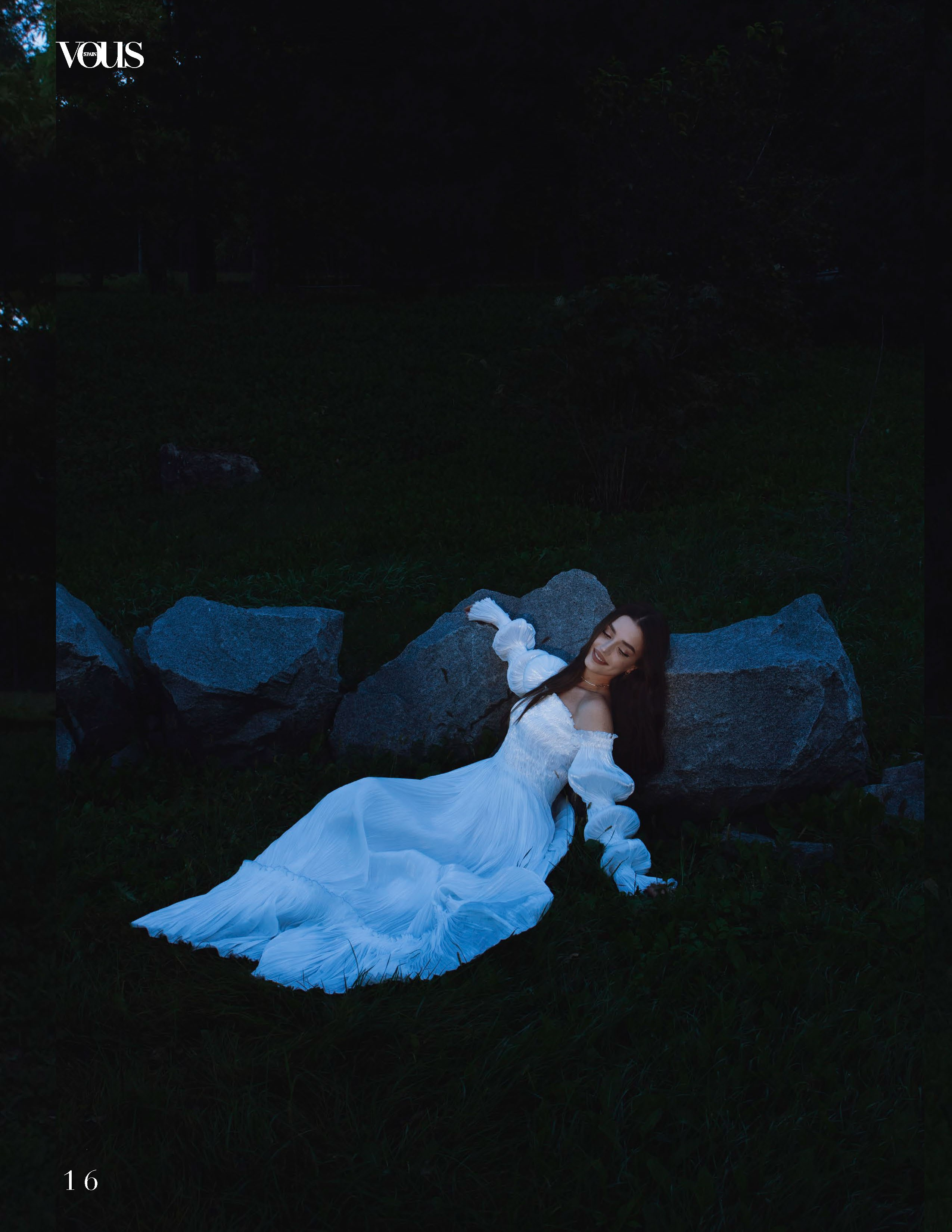 VOUS ROMANIA Magazine. 