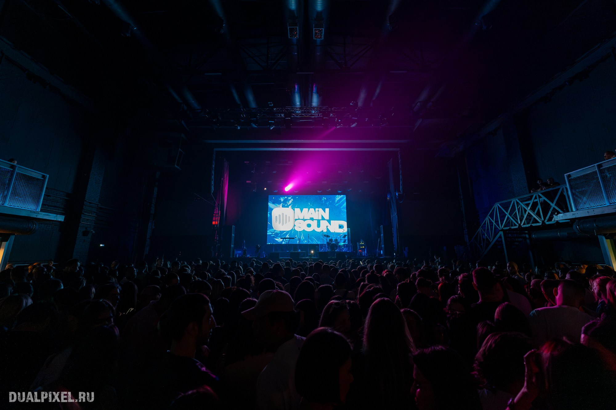 Mona. Магия музыки в кадре: Концертная Фотография