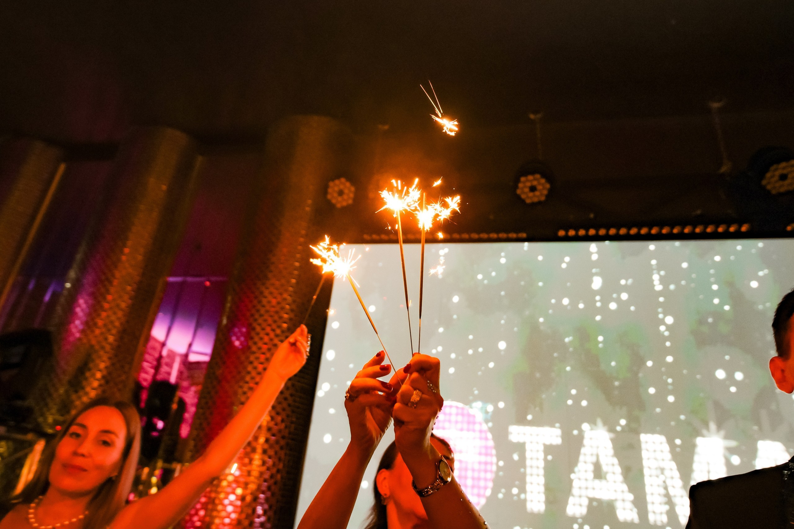 Фотограф на новогодний корпоратив. Репортажный фотограф в Москве Измалков Артем