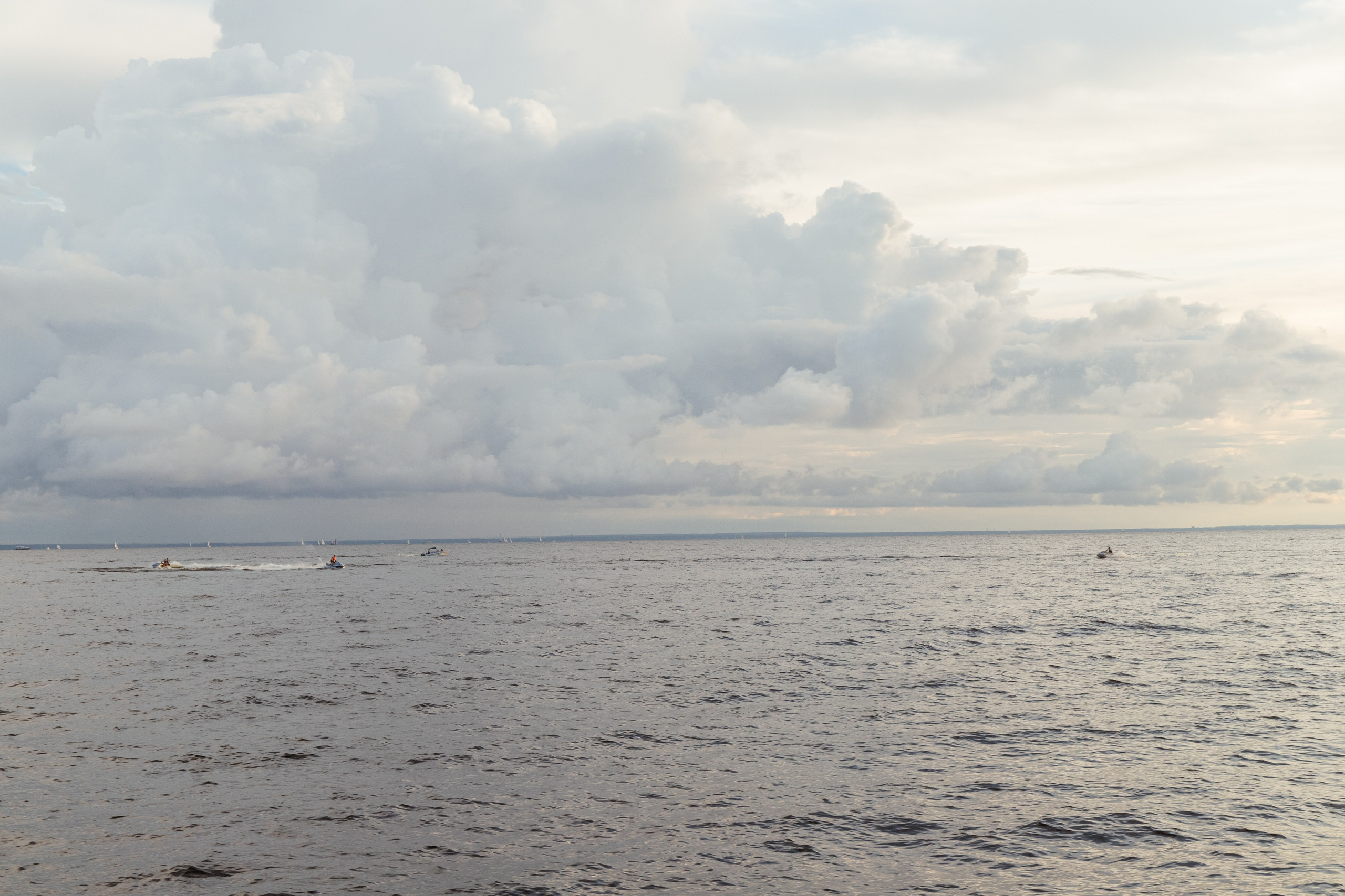 Девичник на яхте. Утонченный фотограф в Санкт-Петербурге Ксения Пелевина
