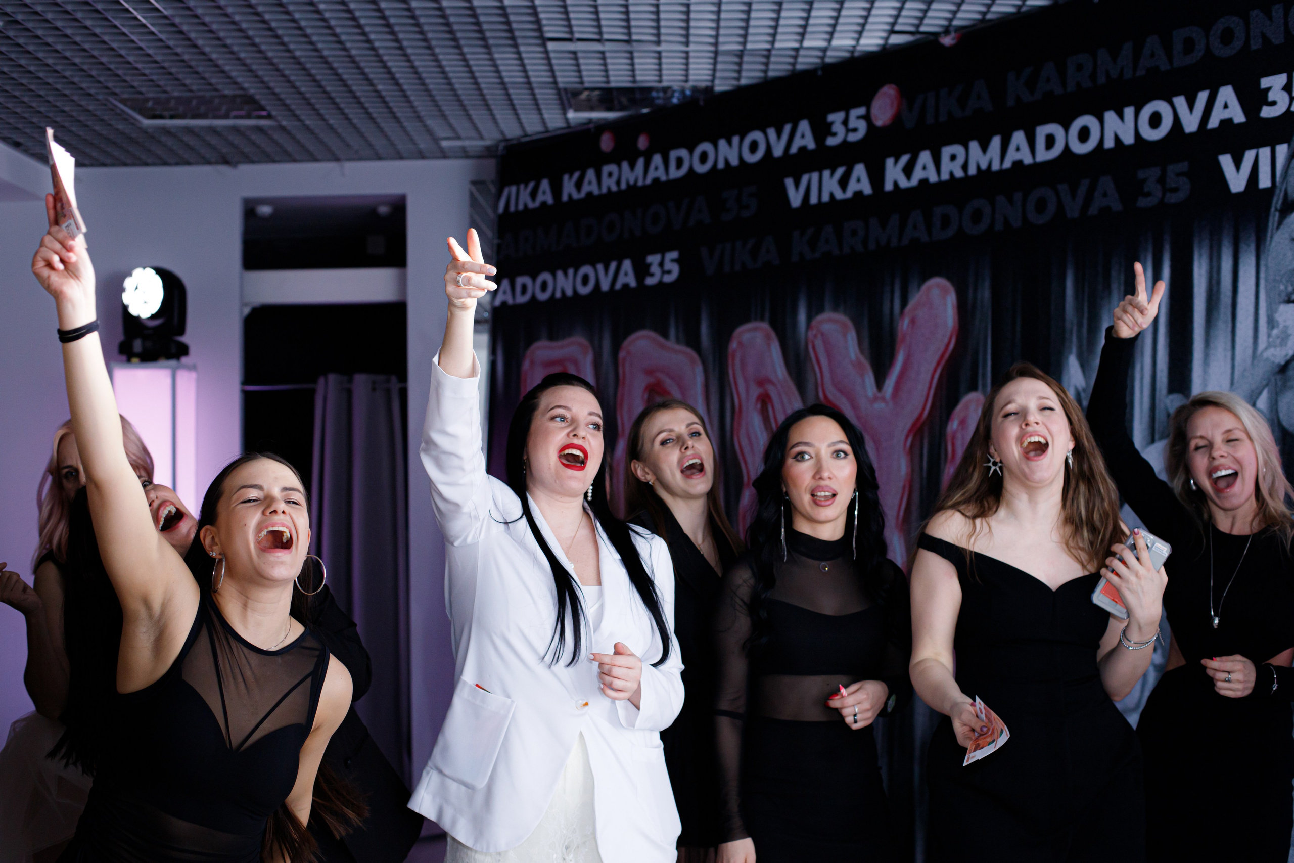 VIKA KARMADONOVA. Photokarish