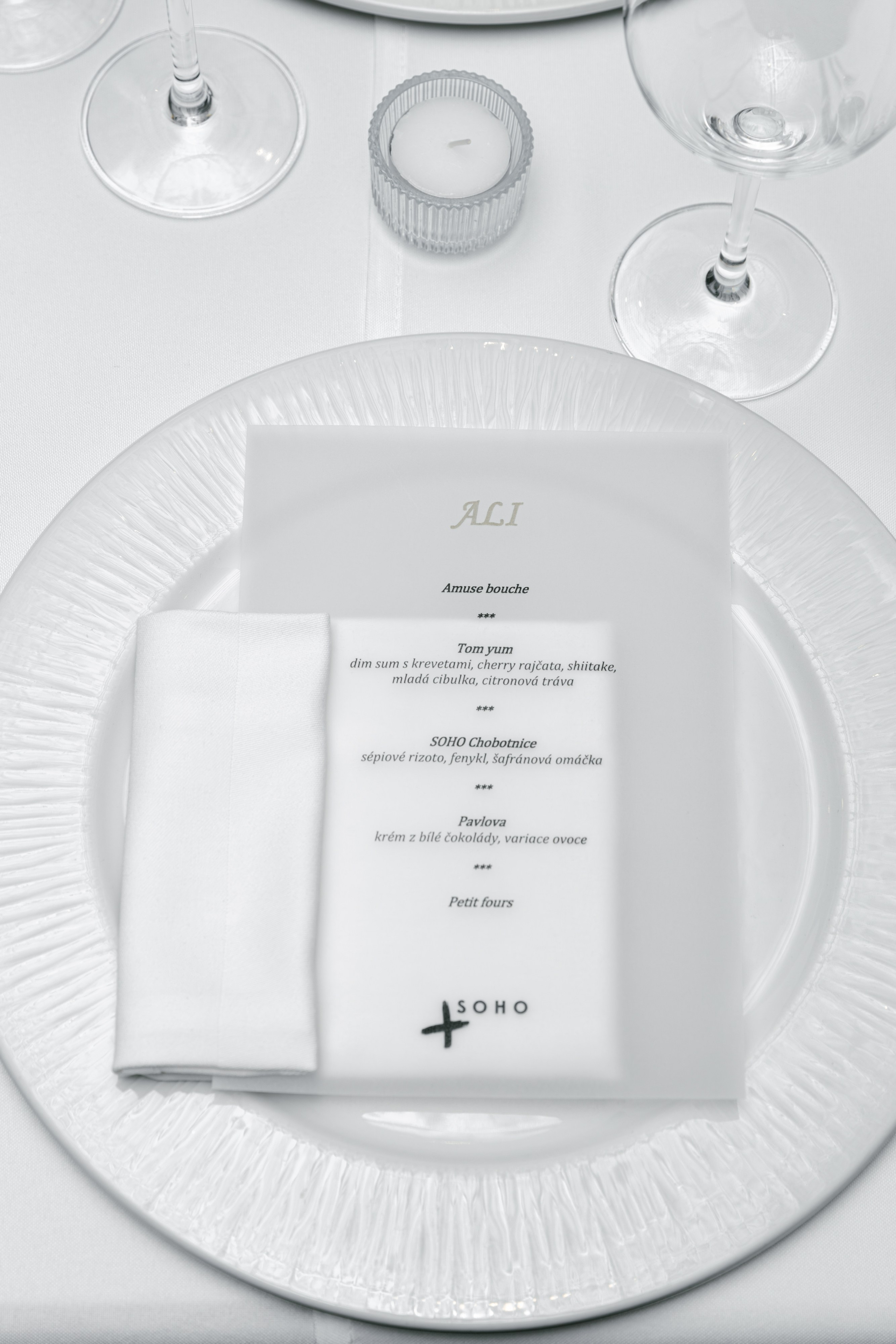 Lukaš & Alina. Wedding Photographer