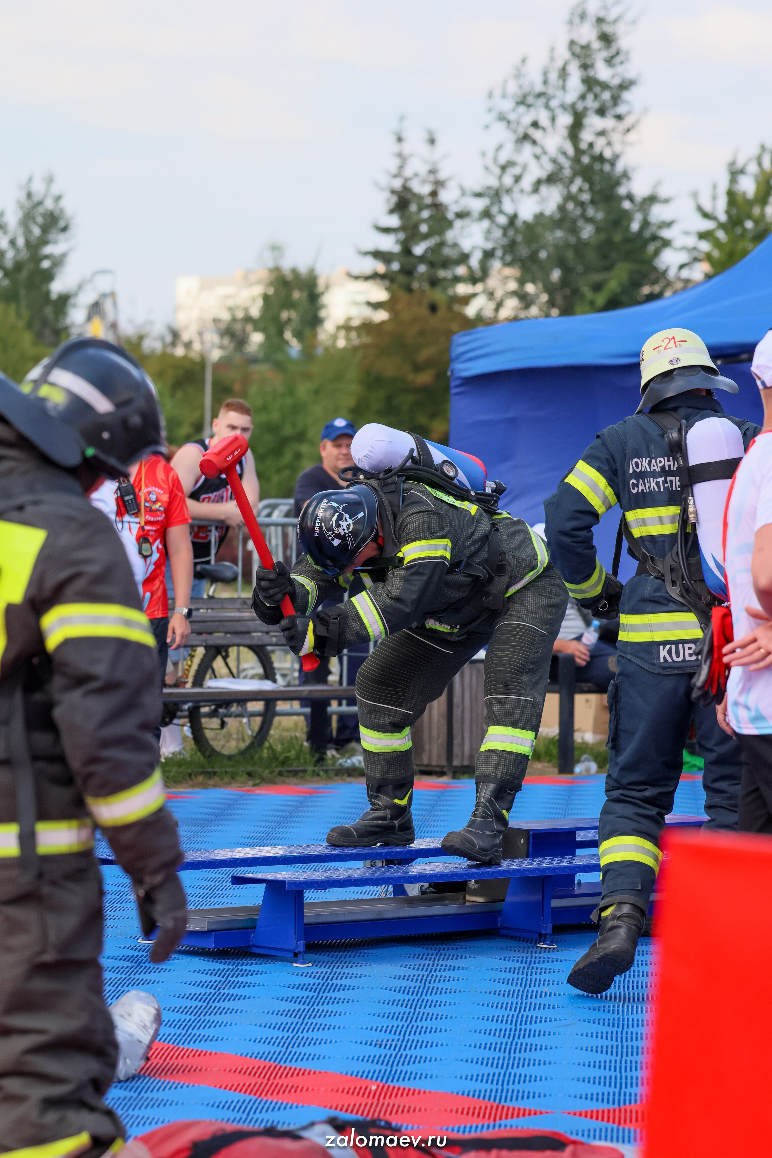 Сильнейший пожарный. Фотограф Александр Заломаев