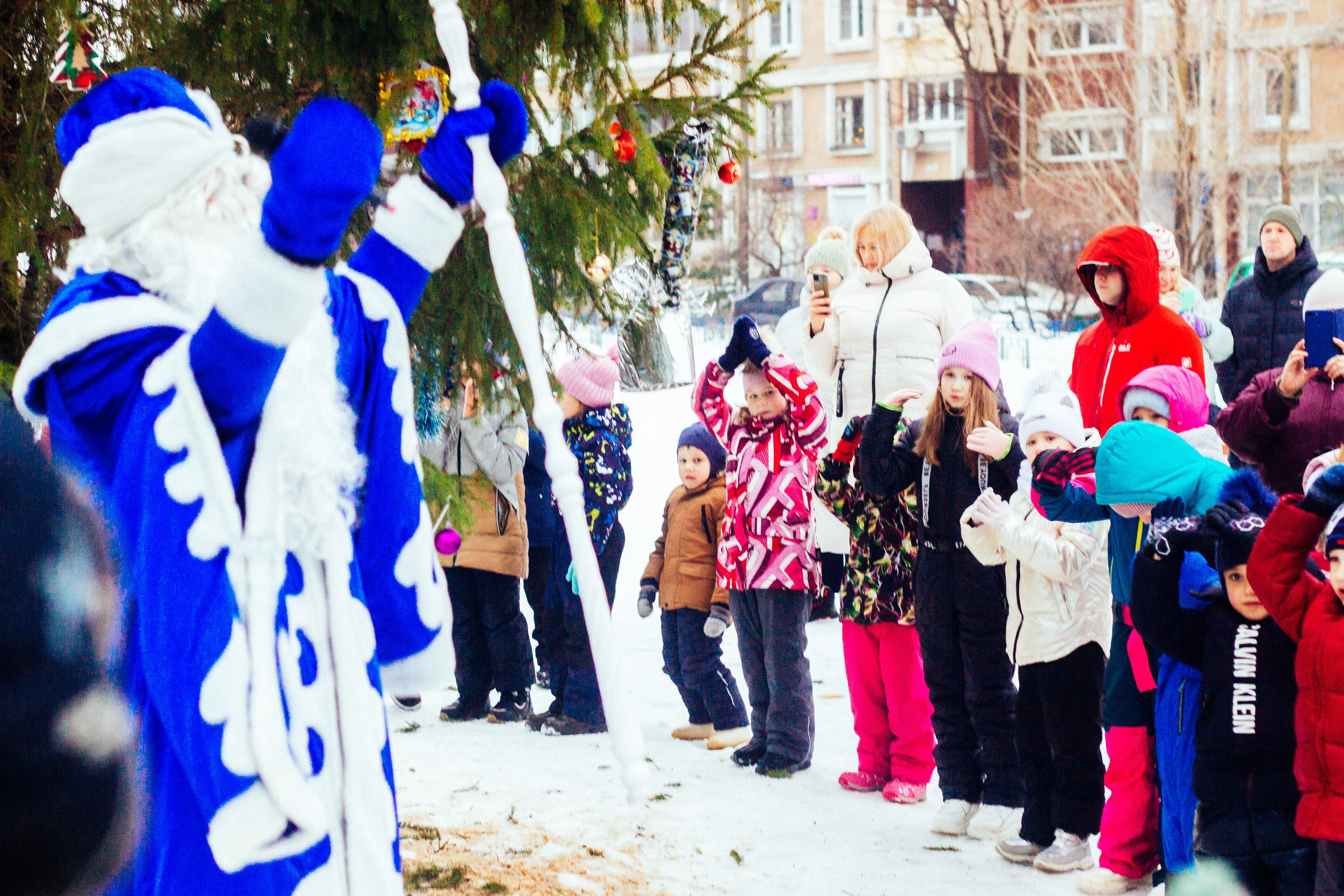 Дворовая ёлка. Детский и семейный фотограф, фотограф мероприятий Нижний Новгород