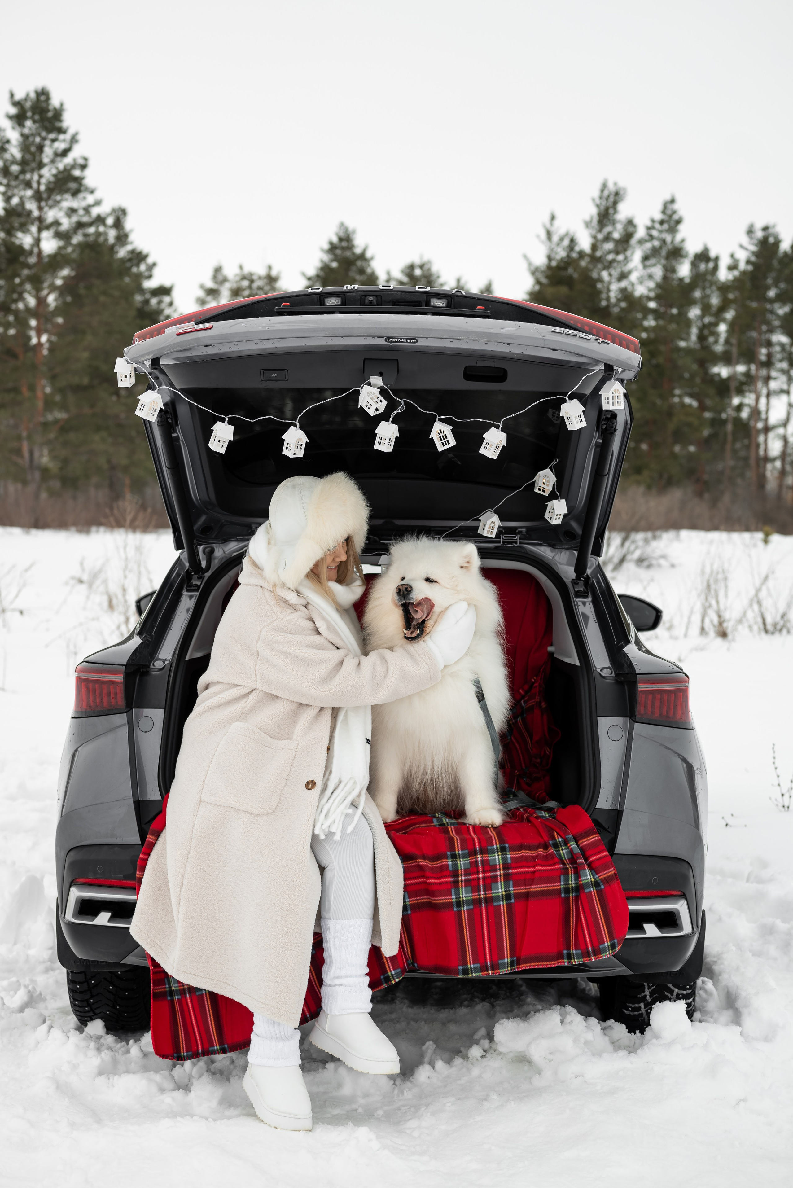 Фотопроект с Платоном и машиной на улице. Фотограф в городе Салават