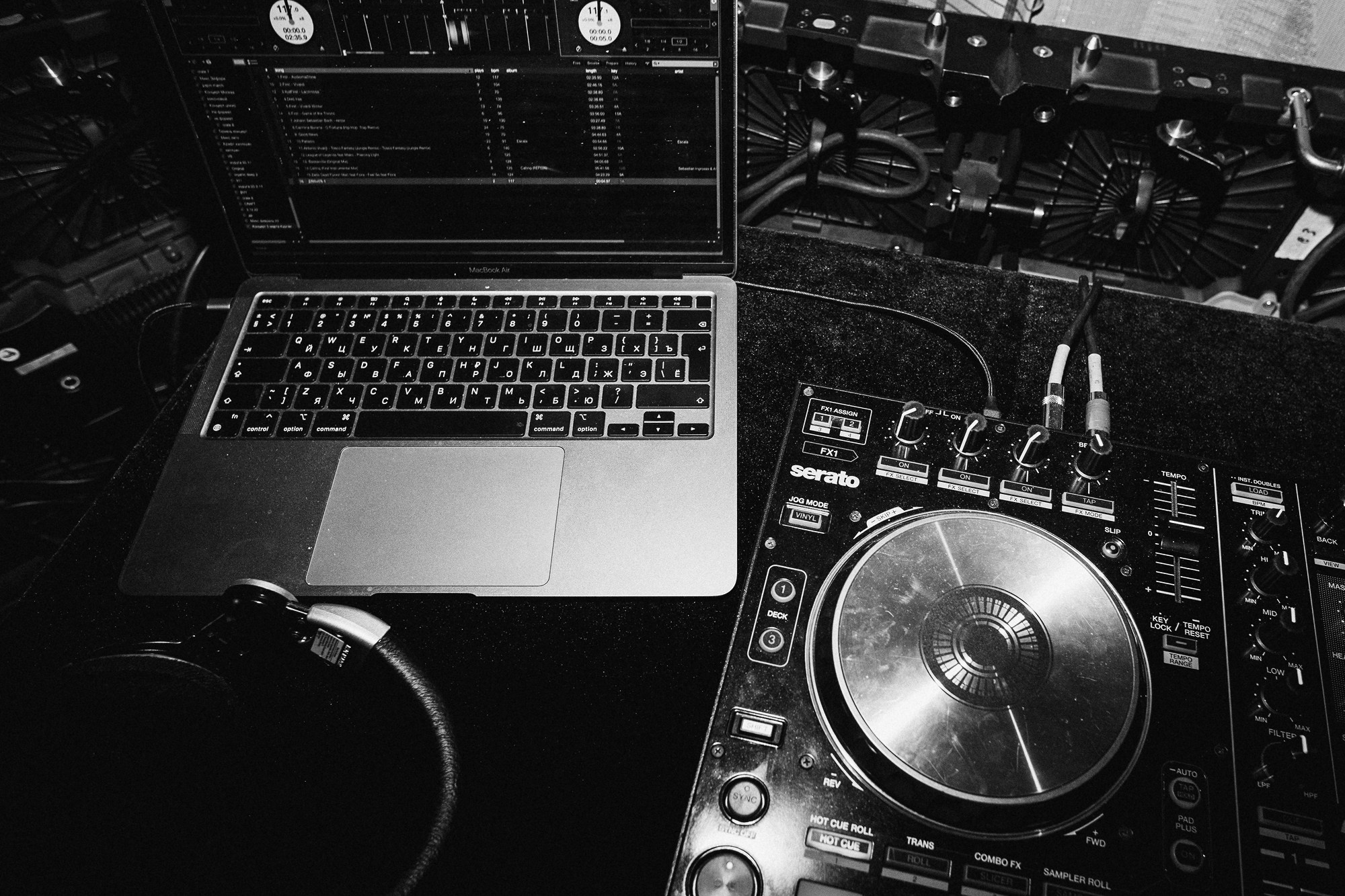 Концерт DJ Илья First. Свадебный фотограф Челябинск, Екатеринбург, Курган — Виктор Слуднов