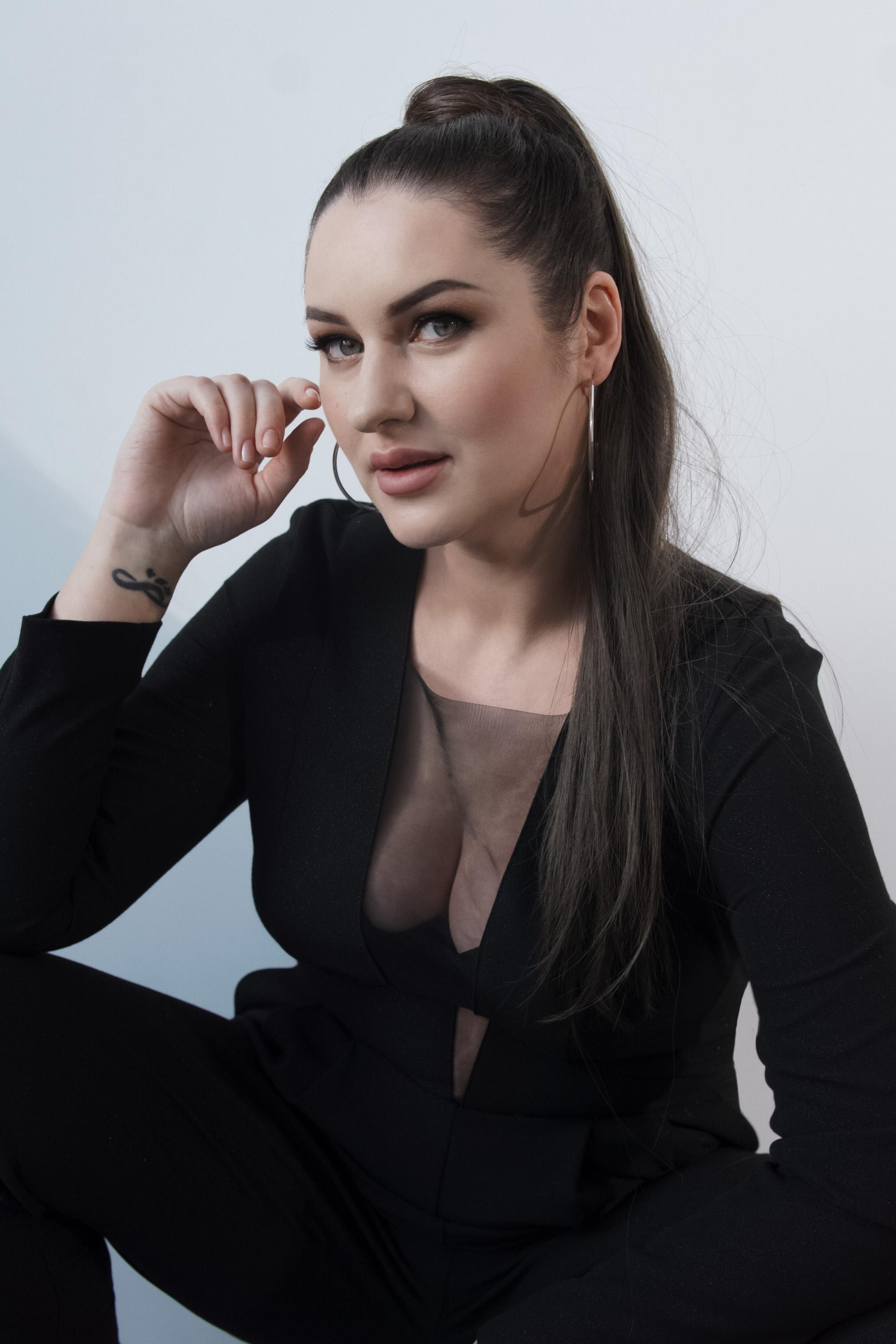 Аня, съемка на день рождения. Фотограф в Минске Света Григорьева