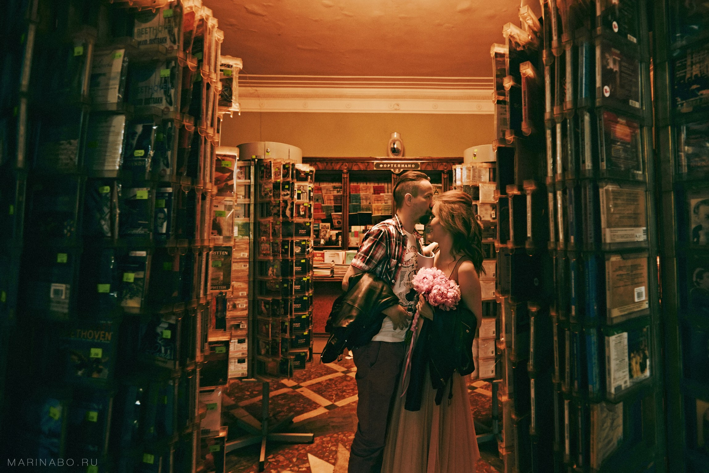 Леша и Оля - прогулочная фотосъемка в Санкт-Петербурге. Семейный Lifestyle фотограф в Санкт-Петербурге Марина Бокшицкая