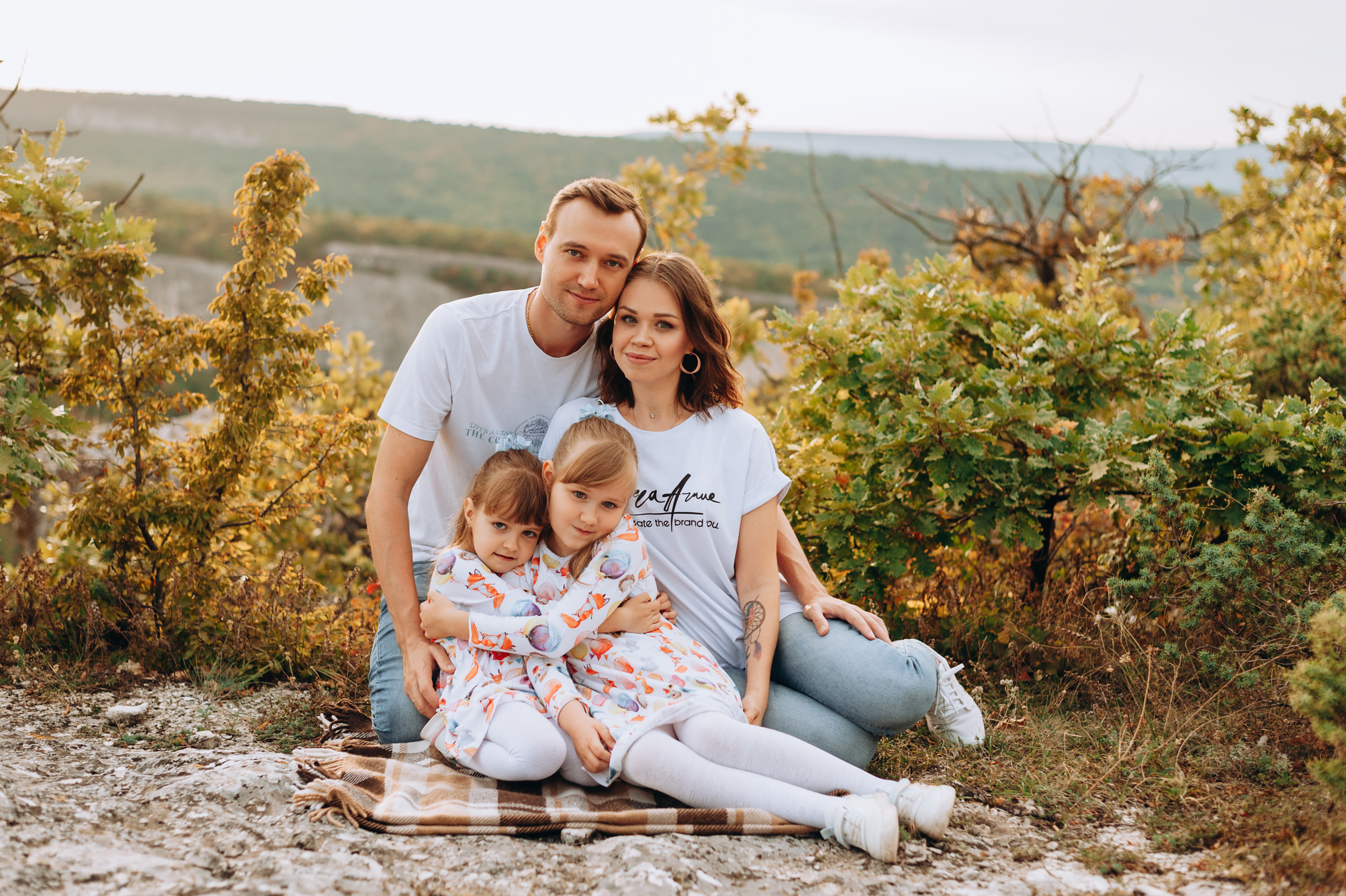 Семейная съемка на закате. Портретный свадебный фотограф Крым | Евгения Щитенко