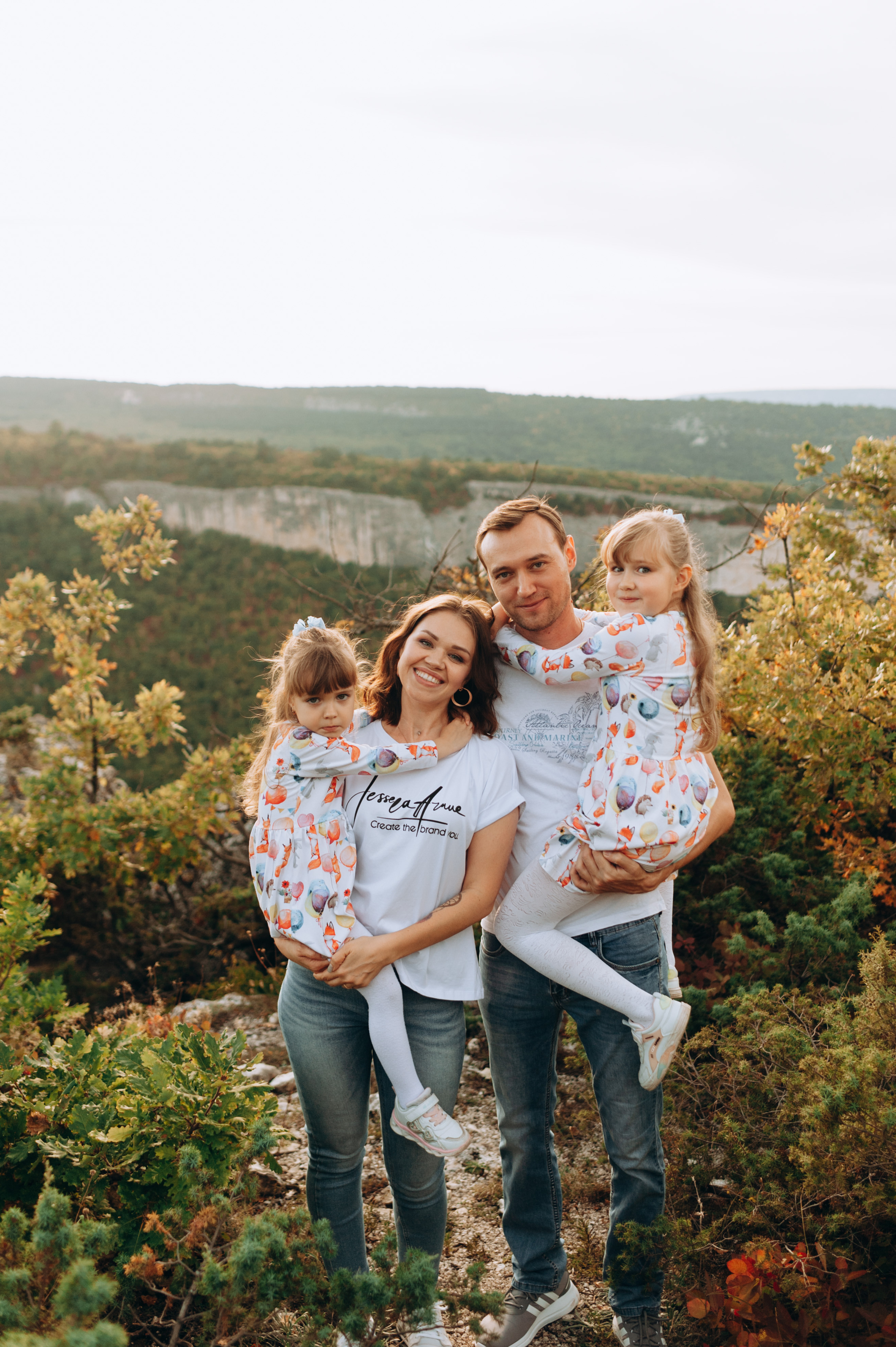 Семейная съемка на закате. Портретный свадебный фотограф Крым | Евгения Щитенко