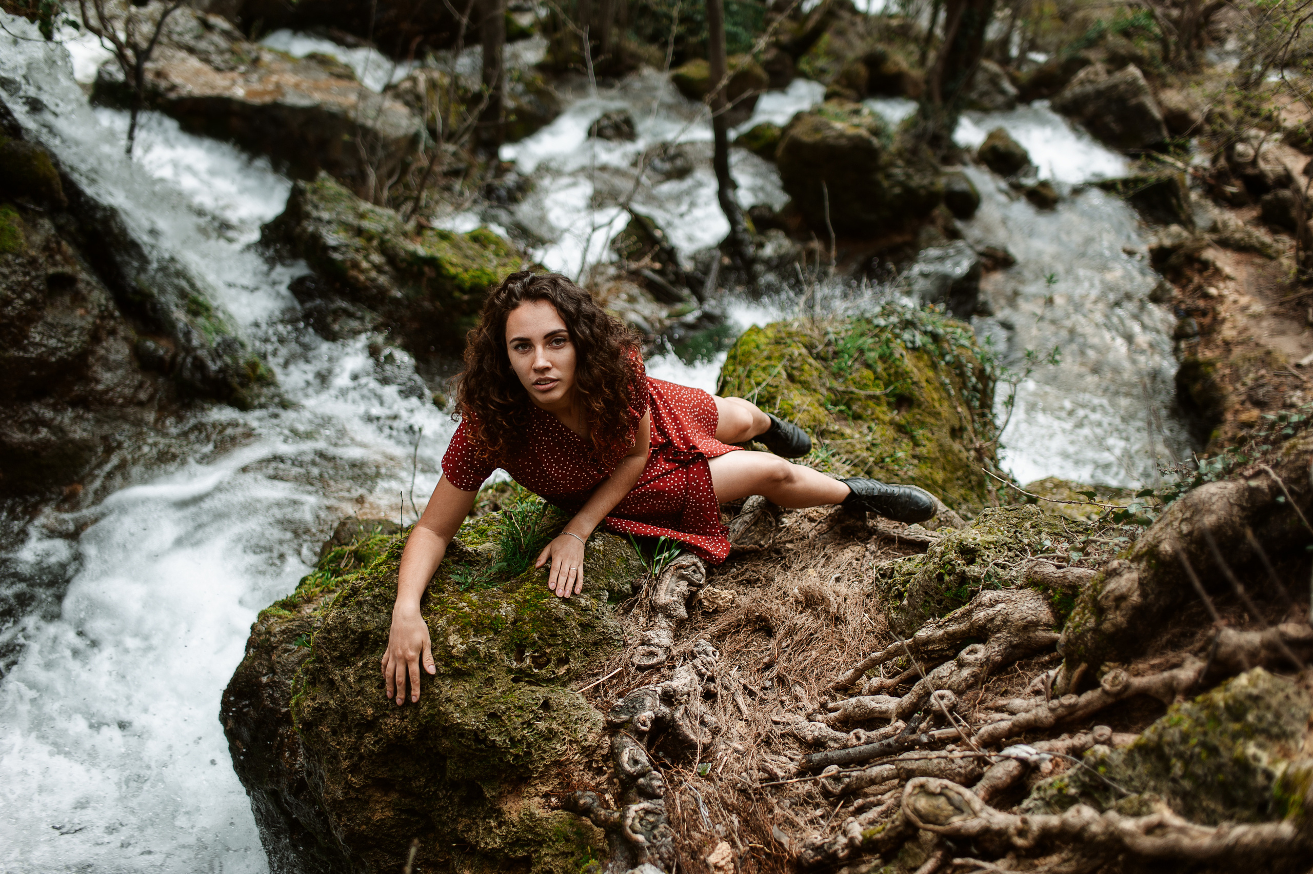 Маша | Съемка у реки. Портретный свадебный фотограф Крым | Евгения Щитенко
