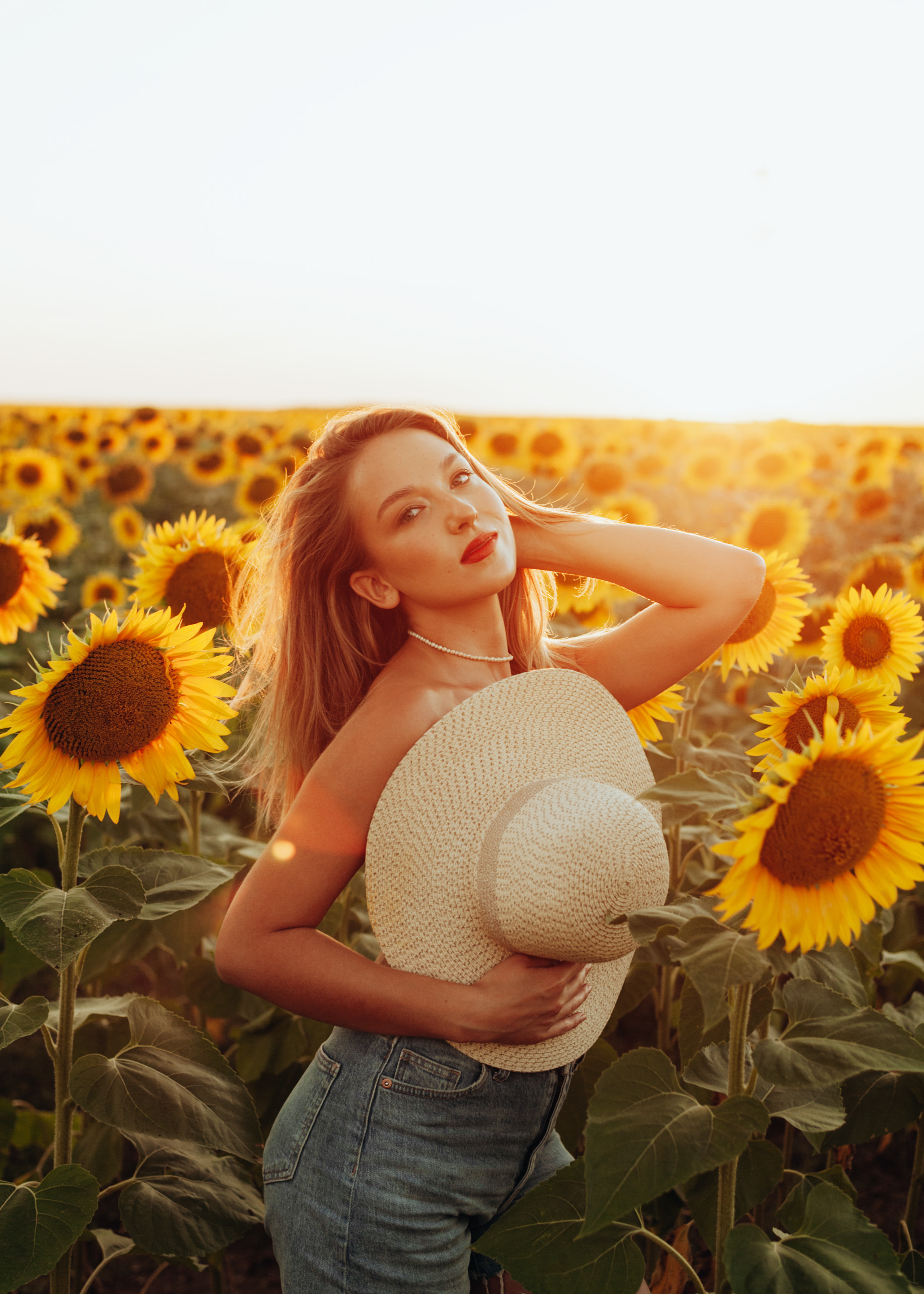 Съемка в подсолнухах. Портретный свадебный фотограф Крым | Евгения Щитенко
