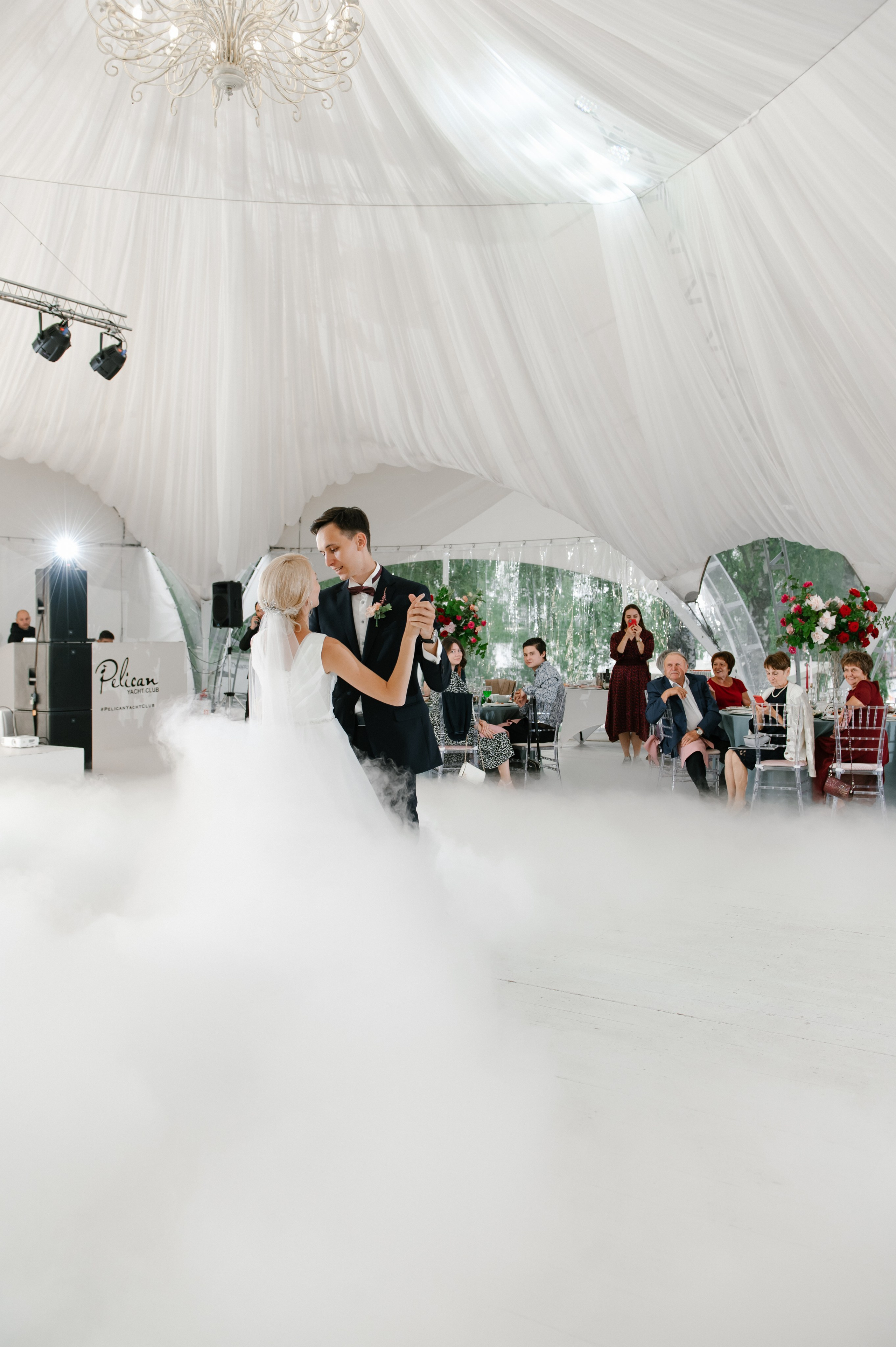 Свадебная фотосессия в яхт-клубе. Семейный и свадебный фотограф в Москве Татьяна Николаева