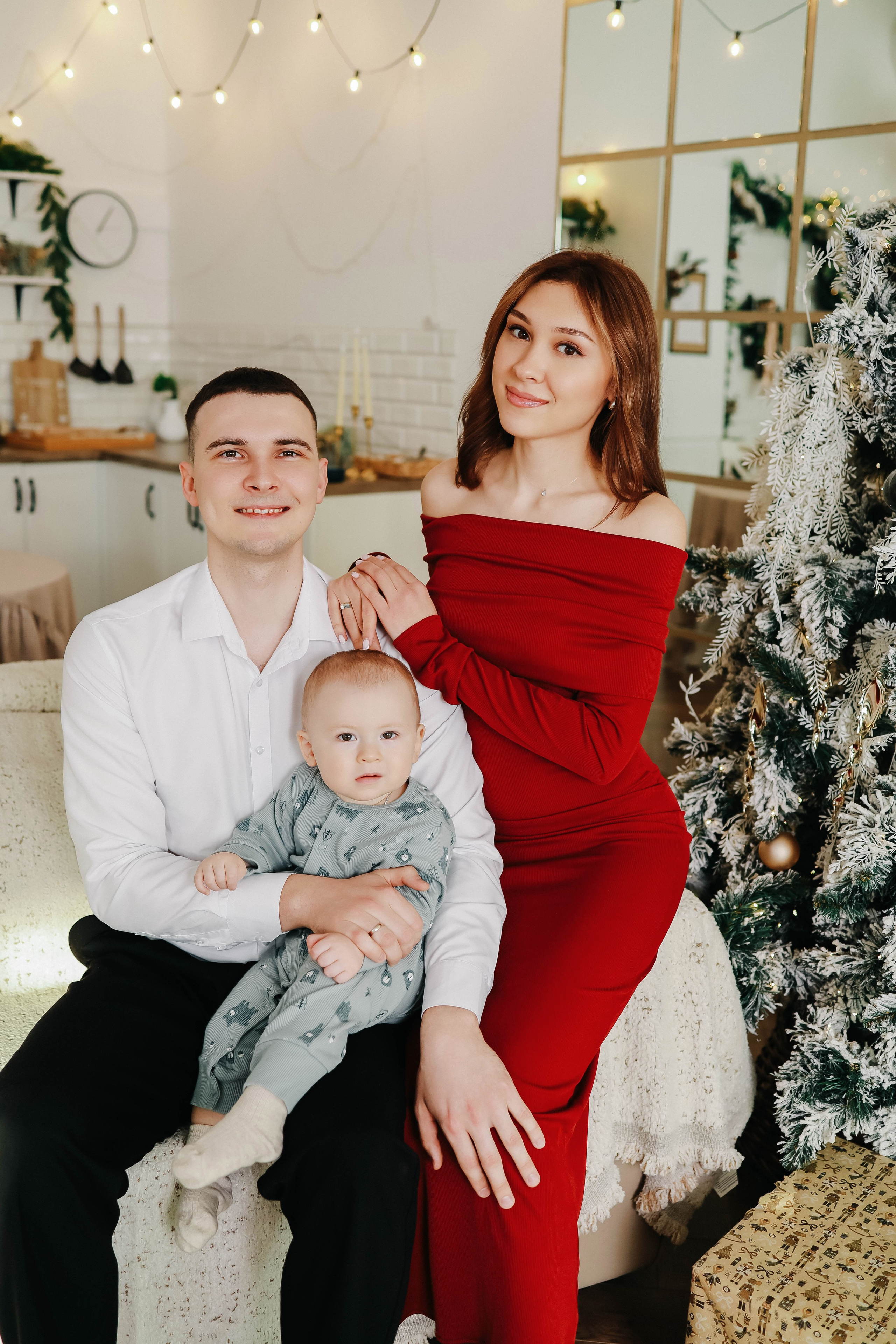 Семейная новогодняя фотосессия. Студия Сканди. Иванова Ирина Свадебный и семейный фотограф г. Уфа