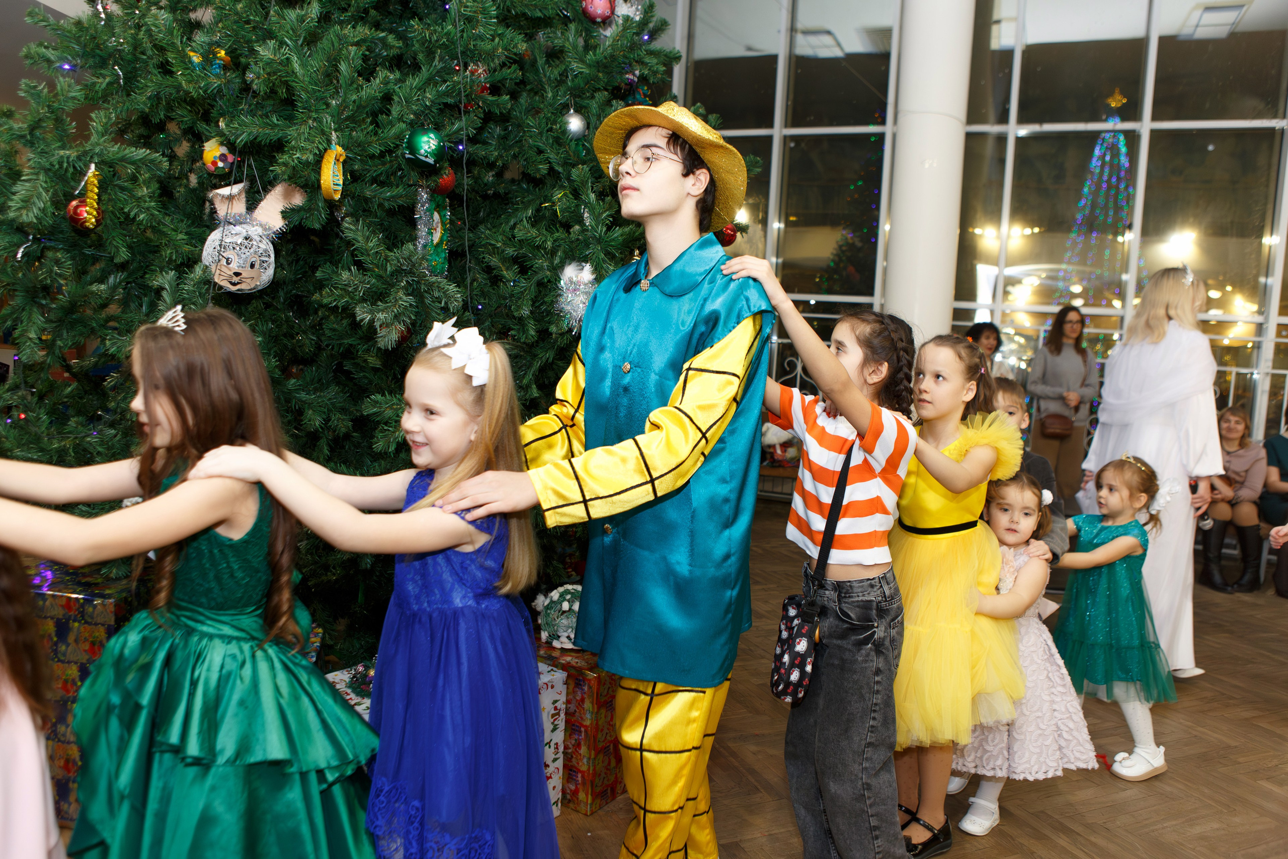 Театр-студия «ОК"ФАНТАЗИЯ» — „НОВЫЙ ГОД С ФАНТАЗИЕЙ“. Профессиональный фотограф в Мценске и Орловской области