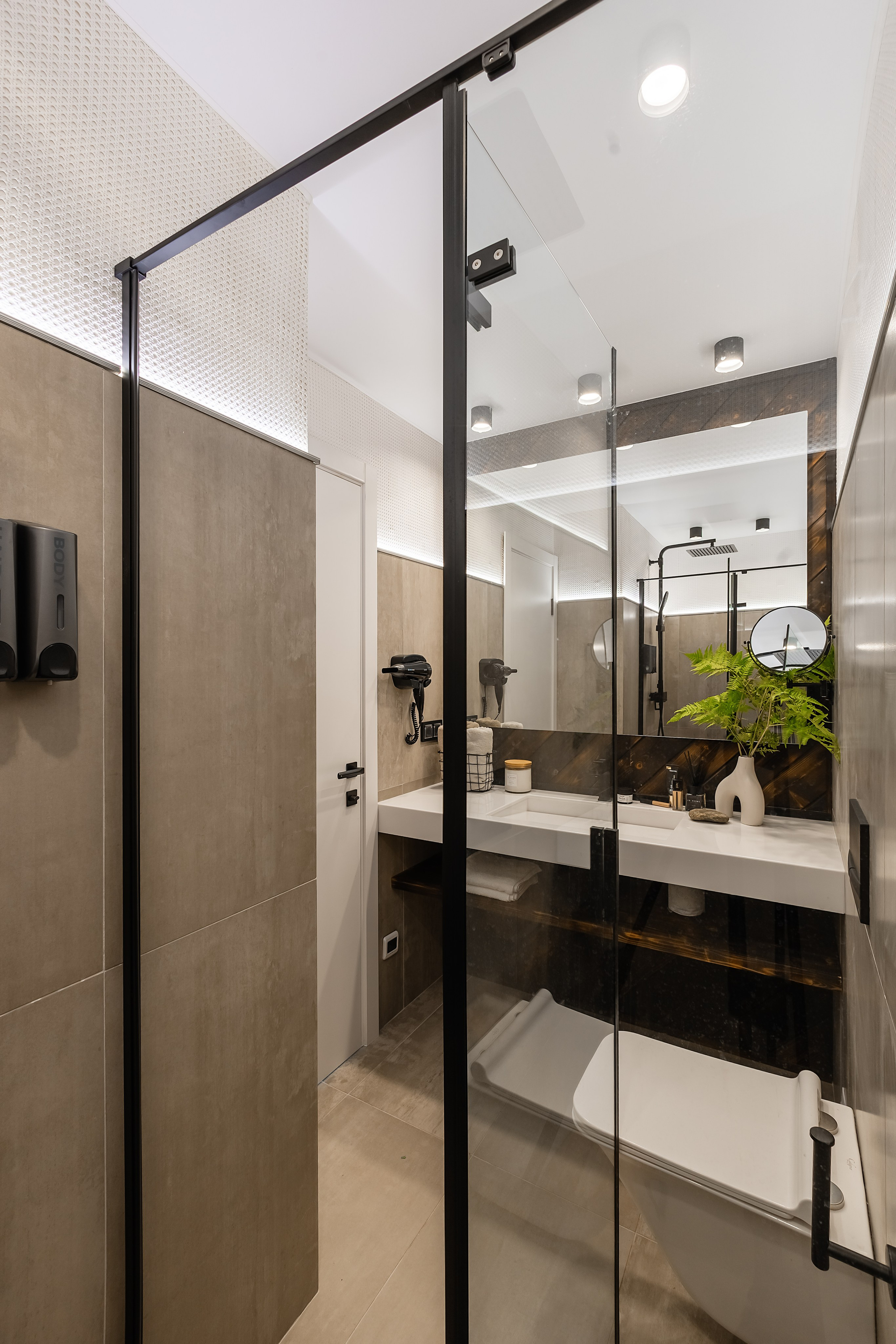 @Artel.Baikal. Фотограф и видеограф в Улан-Удэ: Аюна Габагуева и Артём Шаханов