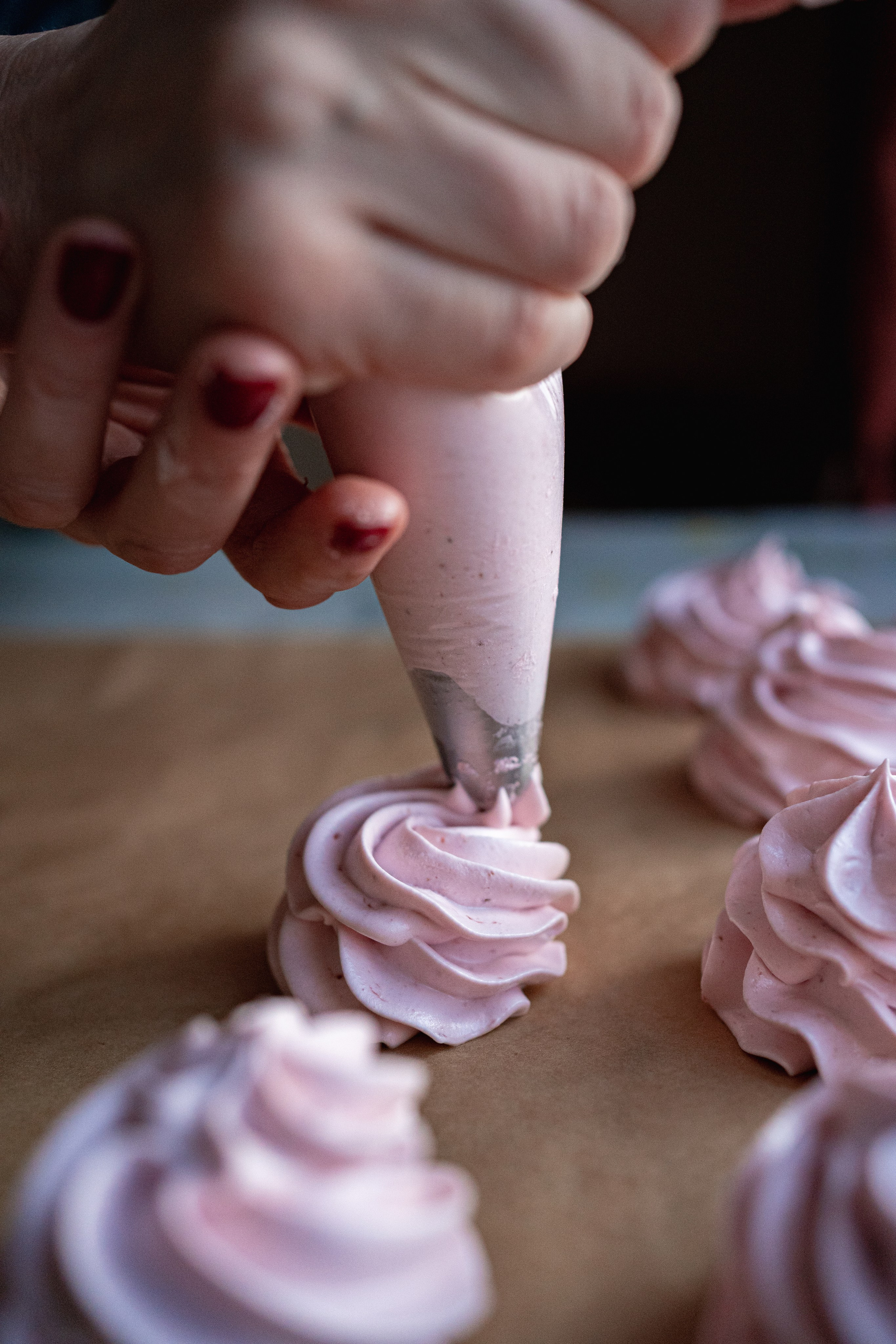 Контентная съёмка для кондитера для сайтов, социальных сетей, маркетплейса Ozon и Wildberries. Предметный фотограф Санкт-Петербург