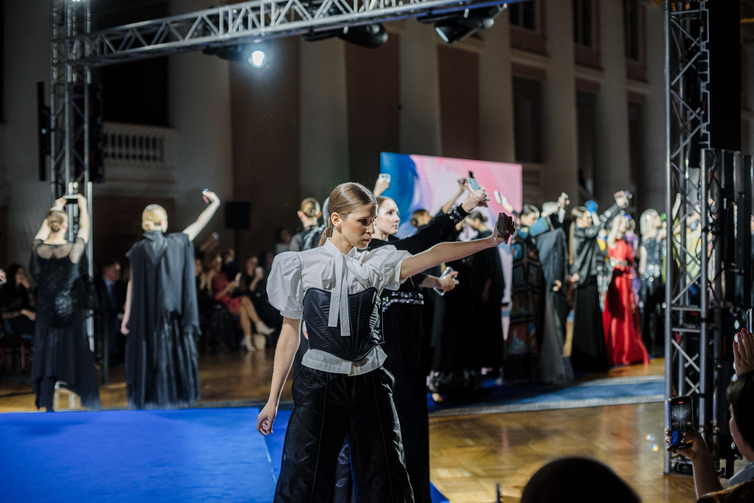 Форум «Содружество моды» // Осень 2023. Фотограф Элина Брусенцева