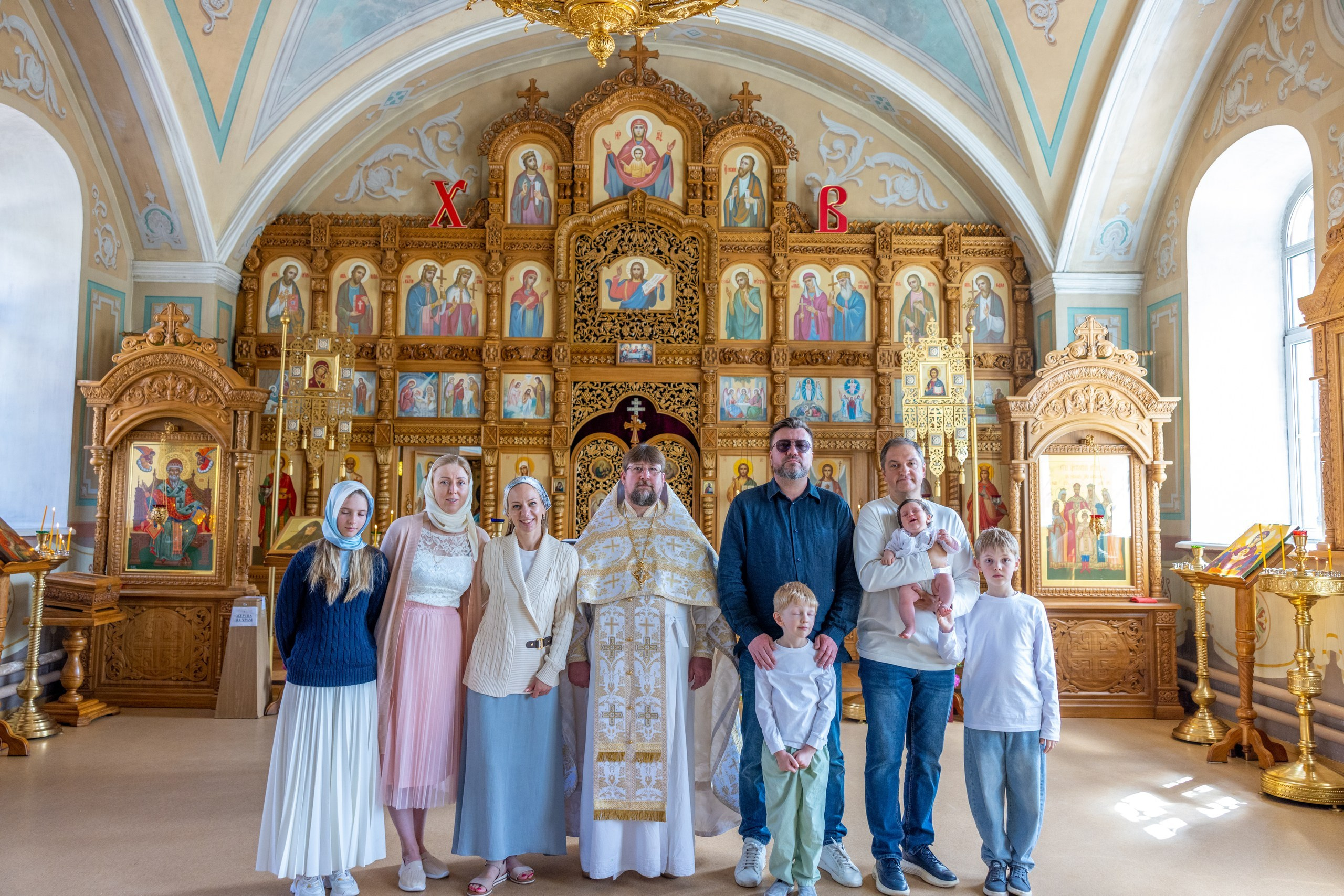 Крещение в Храме Серафима Саровского в Туле. Фотограф в Туле Крупский АнДРей. Фотостудия «КАДР71» в Туле