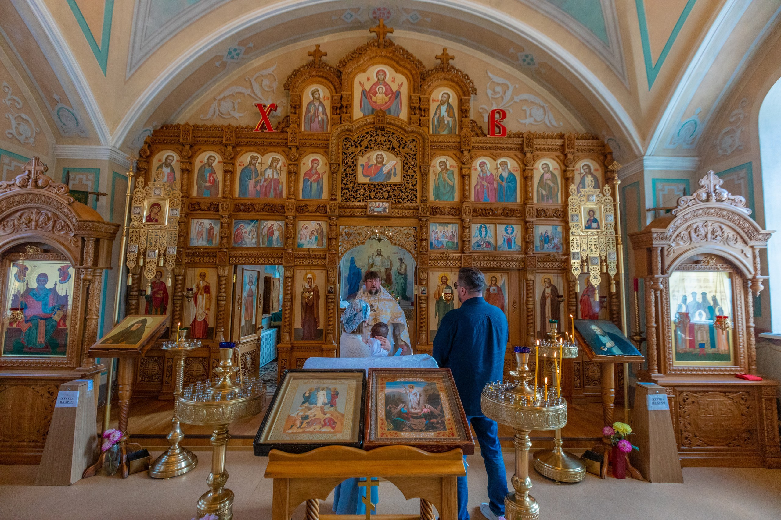 Крещение в Храме Серафима Саровского в Туле. Фотограф в Туле Крупский АнДРей. Фотостудия «КАДР71» в Туле
