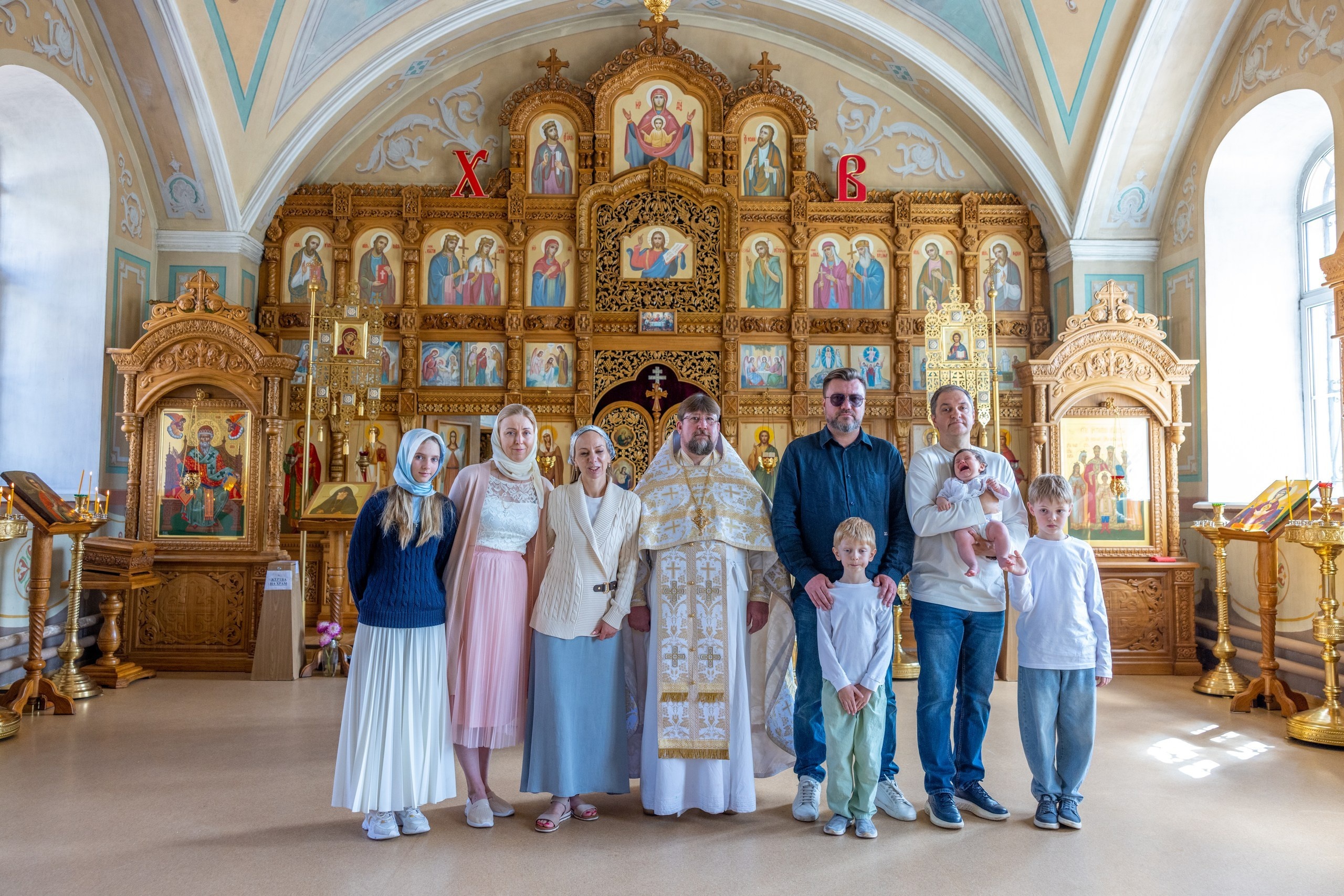 Крещение в Храме Серафима Саровского в Туле. Фотограф в Туле Крупский АнДРей. Фотостудия «КАДР71» в Туле