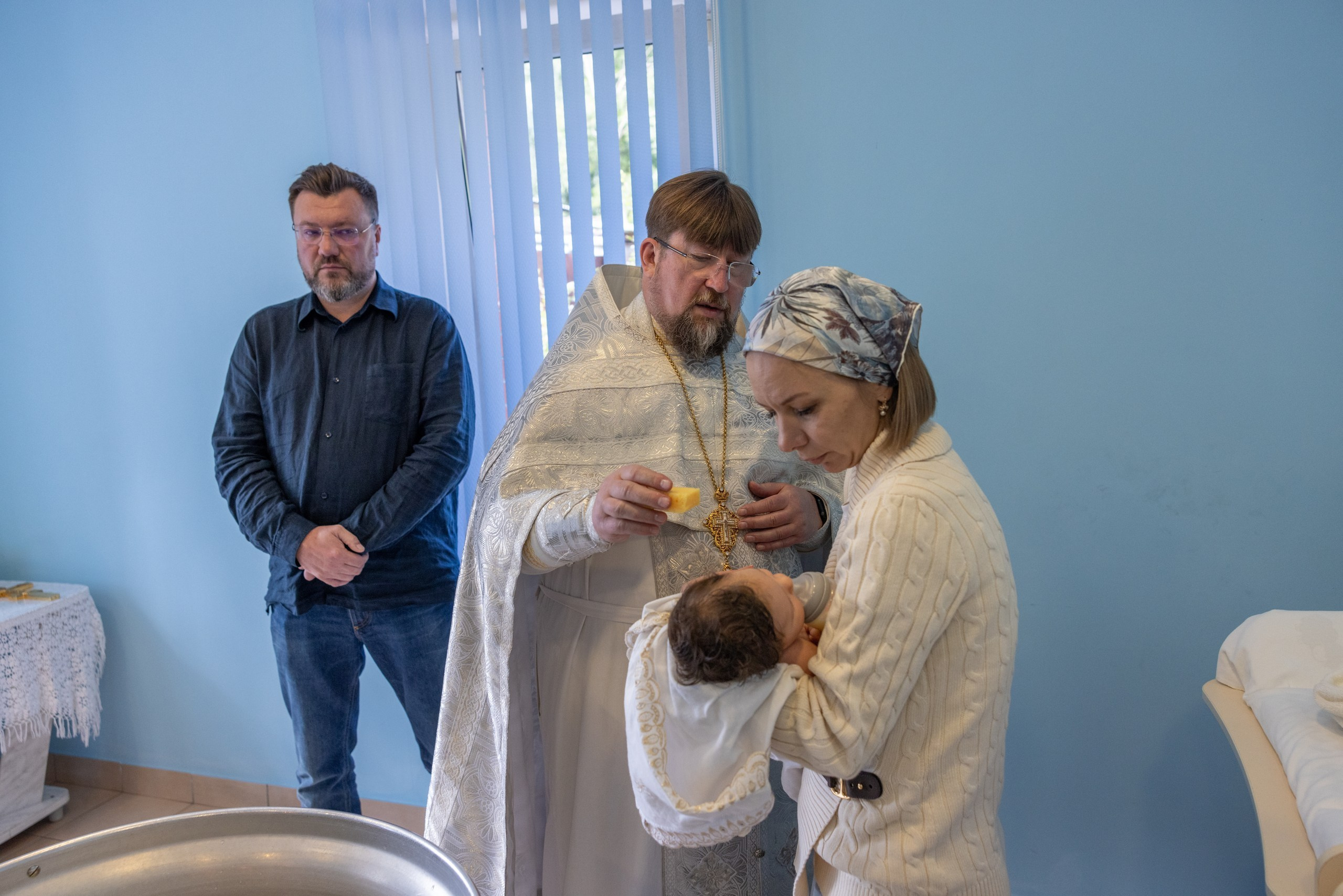 Крещение в Храме Серафима Саровского в Туле. Фотограф в Туле Крупский АнДРей. Фотостудия «КАДР71» в Туле