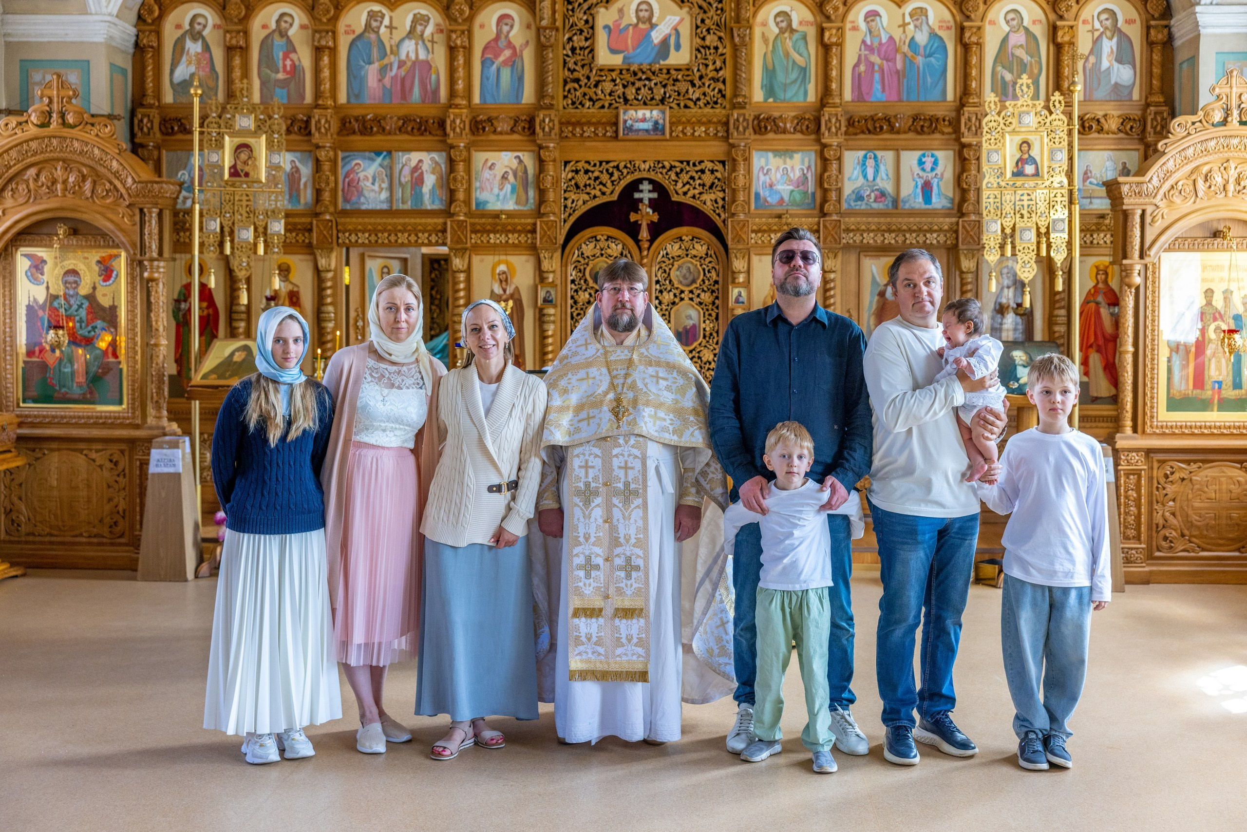 Крещение в Храме Серафима Саровского в Туле. Фотограф в Туле Крупский АнДРей. Фотостудия «КАДР71» в Туле