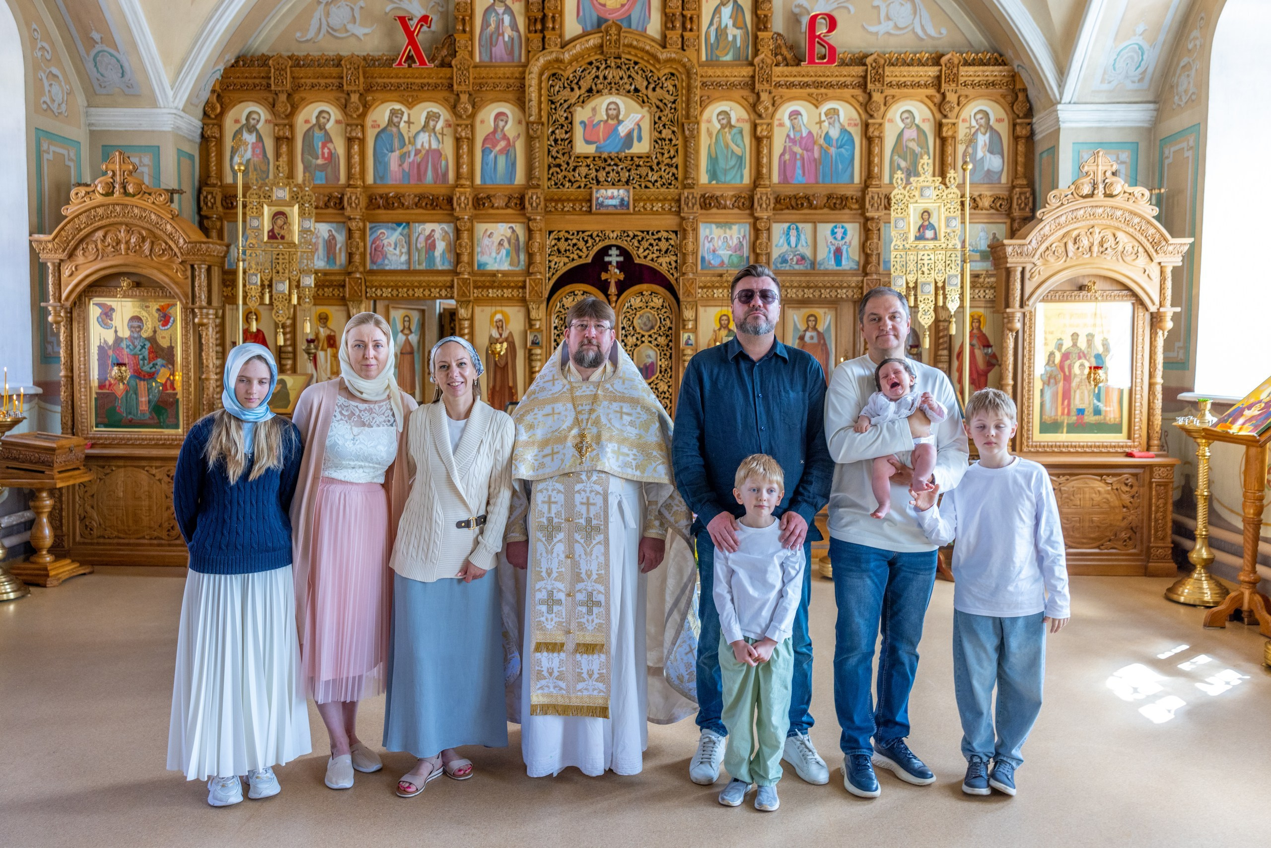 Крещение в Храме Серафима Саровского в Туле. Фотограф в Туле Крупский АнДРей. Фотостудия «КАДР71» в Туле