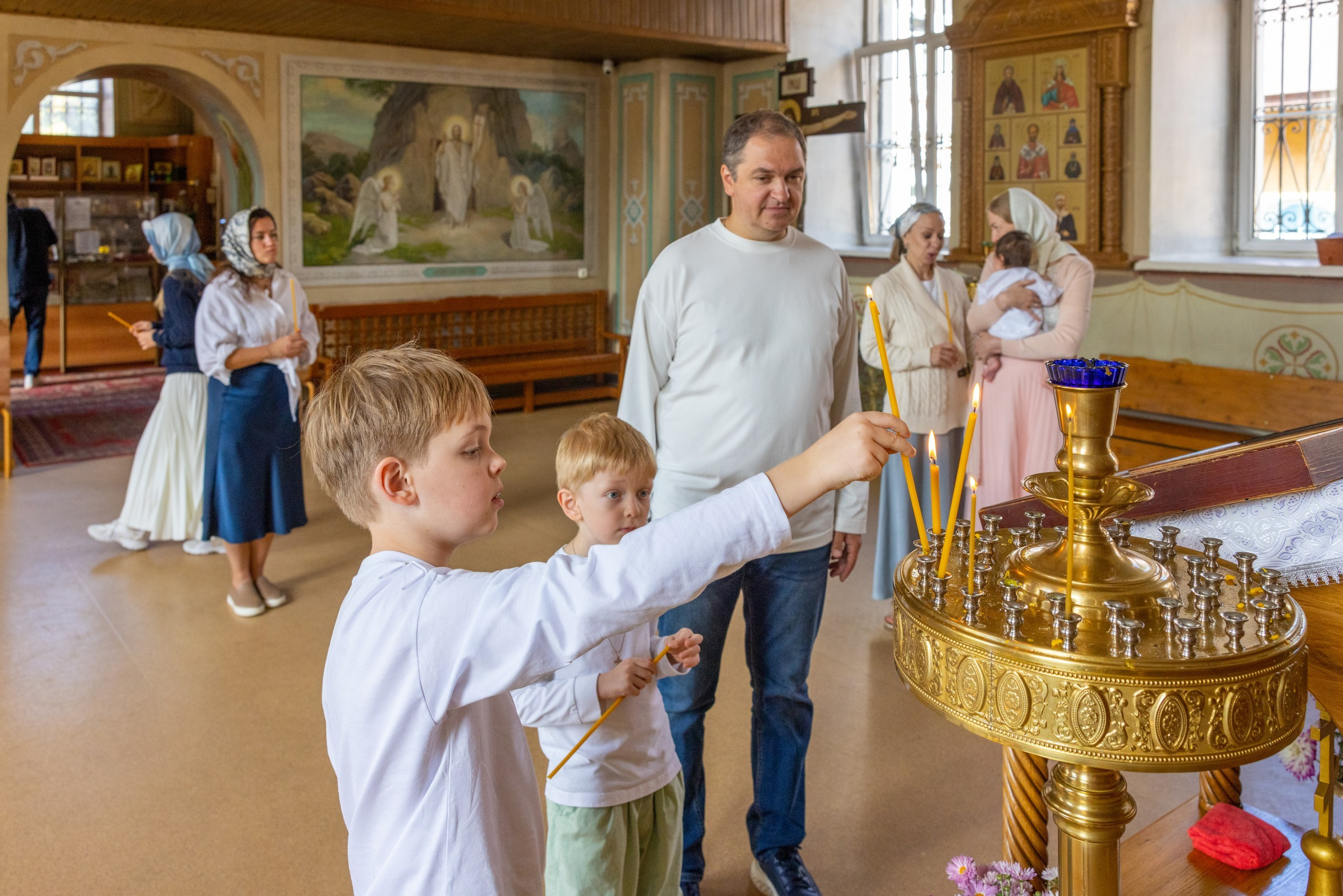 Крещение в Храме Серафима Саровского в Туле. Фотограф в Туле Крупский АнДРей. Фотостудия «КАДР71» в Туле