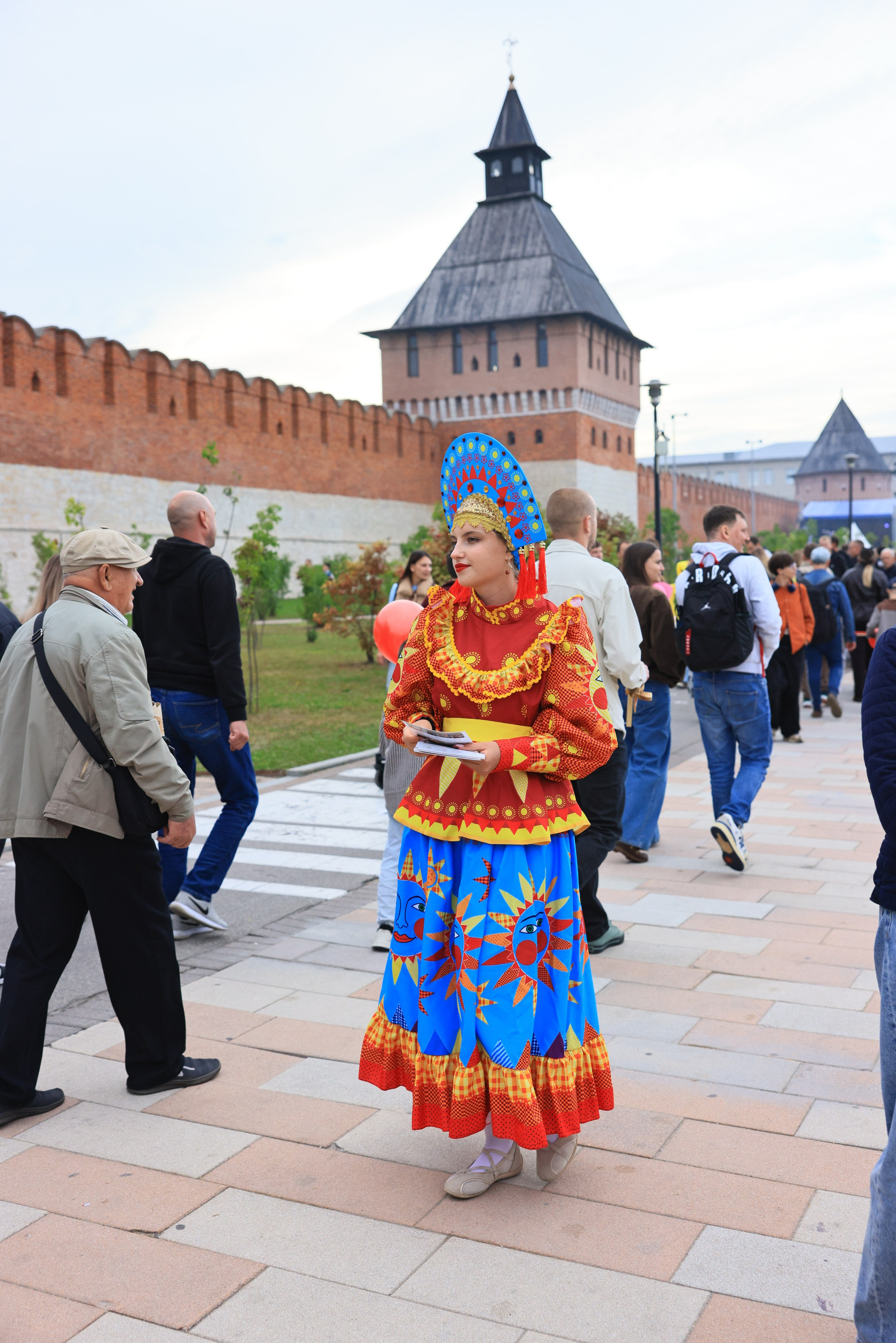 Городу — Герою -Тула 880 лет (прогулка). Фотограф в Туле Крупский АнДРей. Фотостудия «КАДР71» в Туле