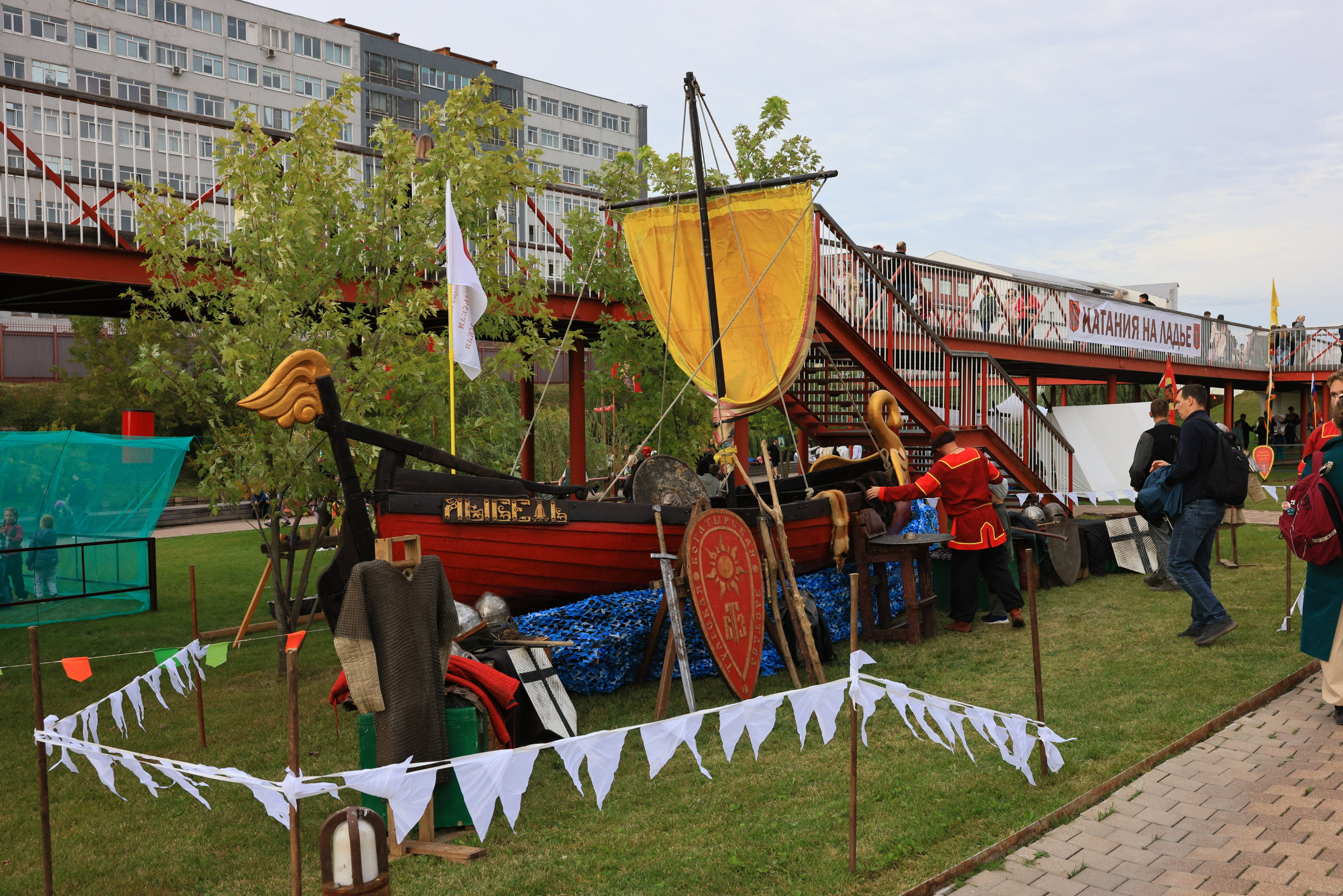 Городу — Герою -Тула 880 лет (прогулка). Фотограф в Туле Крупский АнДРей. Фотостудия «КАДР71» в Туле