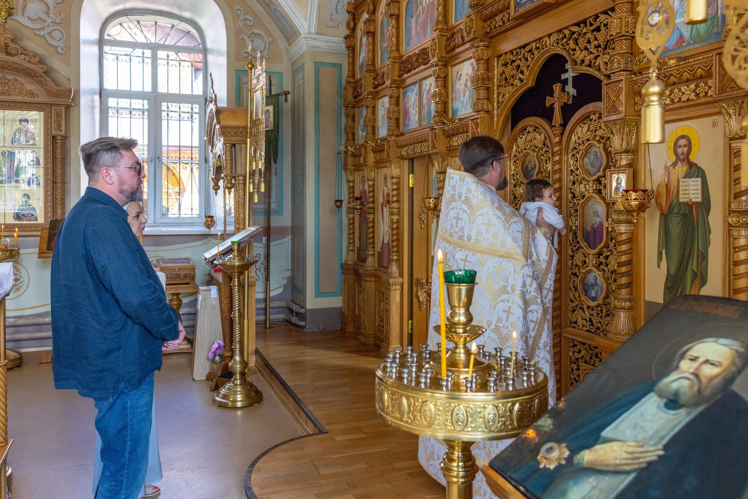 Крещение в Храме Серафима Саровского в Туле. Фотограф в Туле Крупский АнДРей. Фотостудия «КАДР71» в Туле