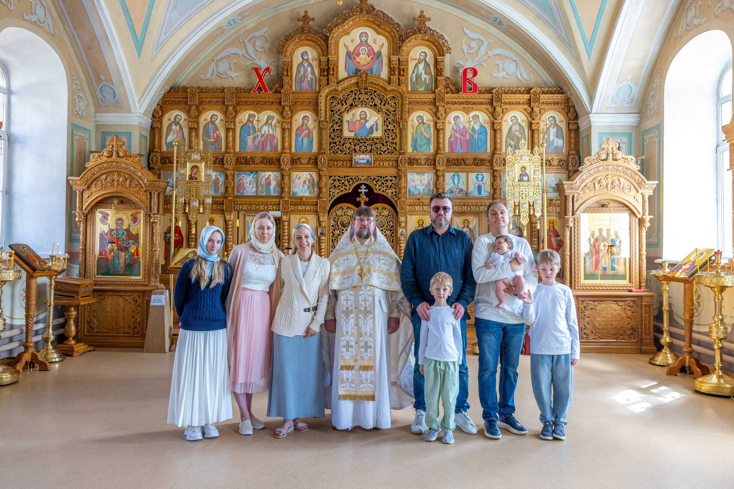 Крещение в Храме Серафима Саровского в Туле. Фотограф в Туле Крупский АнДРей. Фотостудия «КАДР71» в Туле