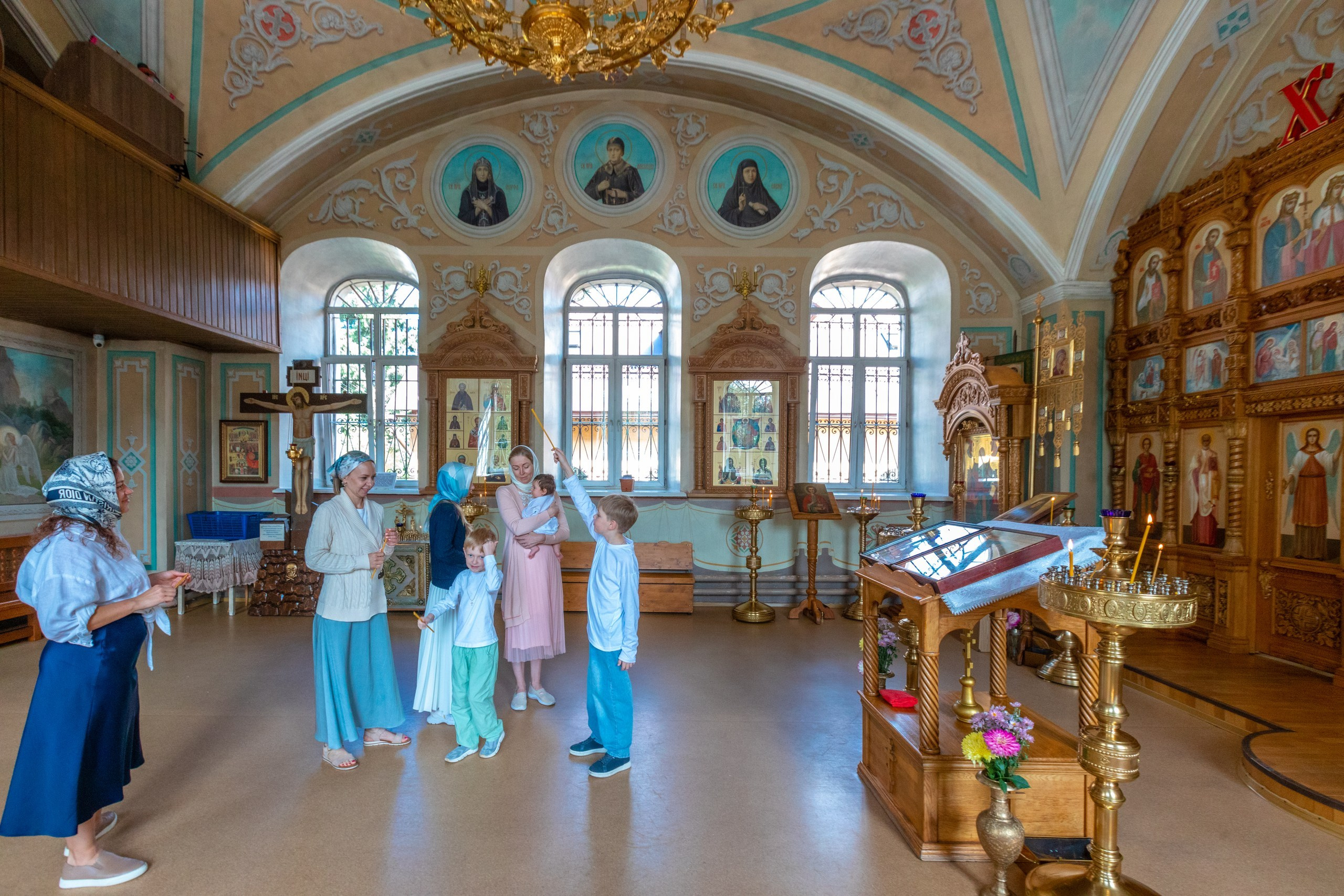 Крещение в Храме Серафима Саровского в Туле. Фотограф в Туле Крупский АнДРей. Фотостудия «КАДР71» в Туле
