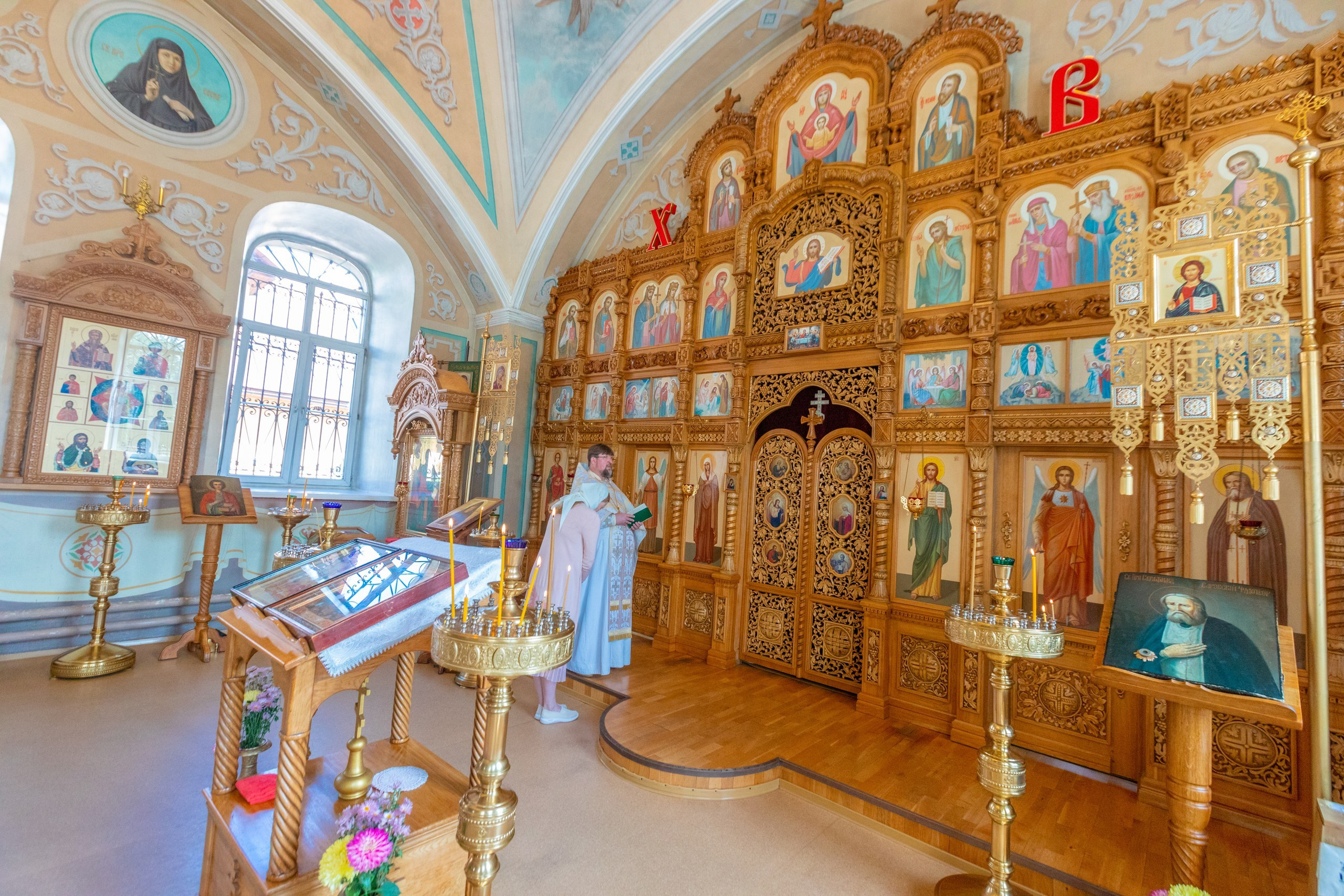 Крещение в Храме Серафима Саровского в Туле. Фотограф в Туле Крупский АнДРей. Фотостудия «КАДР71» в Туле